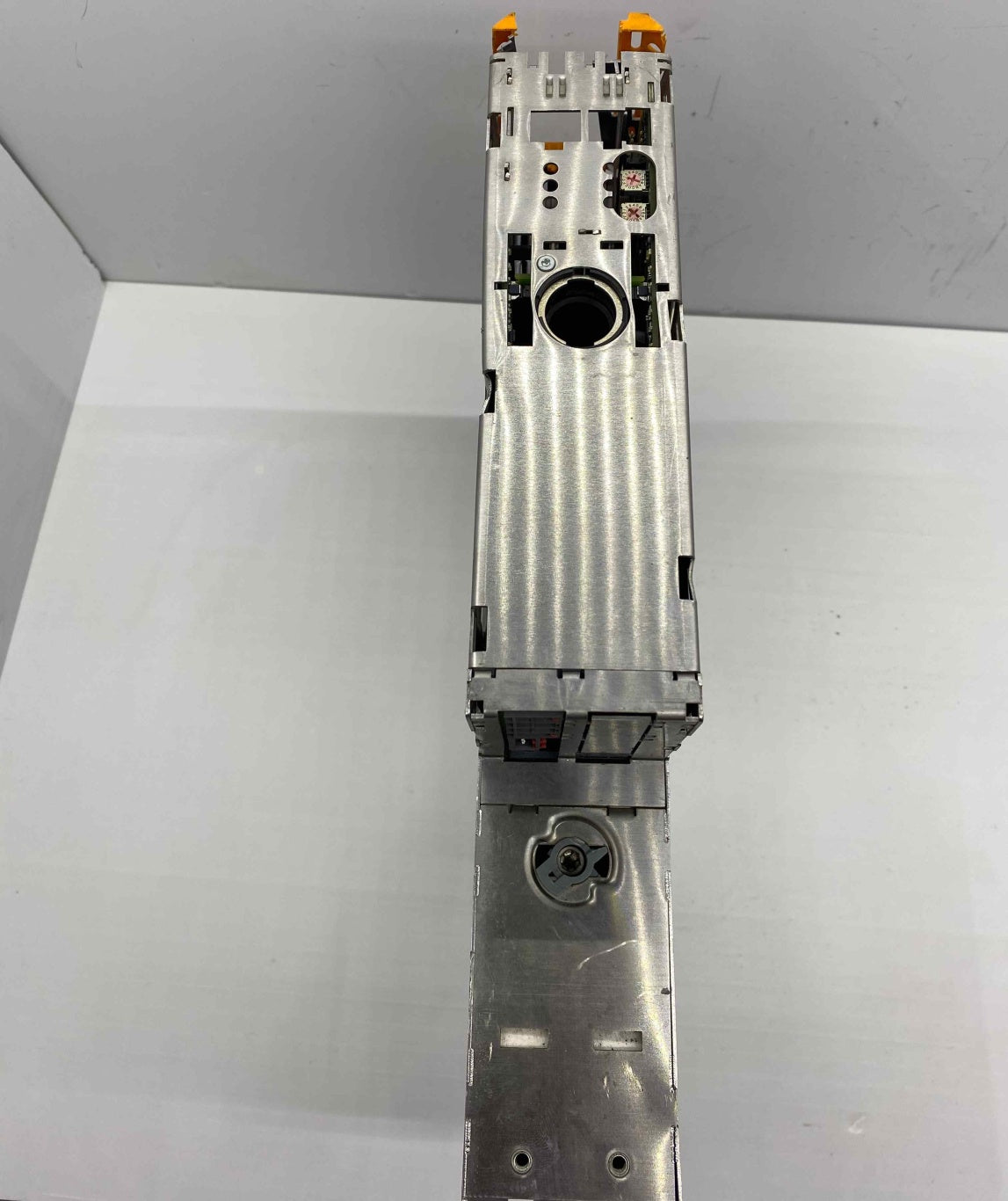 B&R - 8BVI0110HWS0.000-1  SÜRÜCÜ