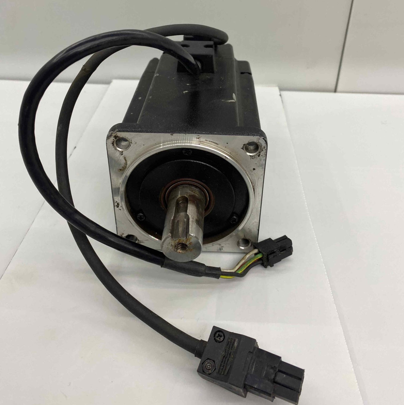 DELTA [ECMA-C10807RS] 0.75KW 220V FRENSİZ SERVO MOTOR