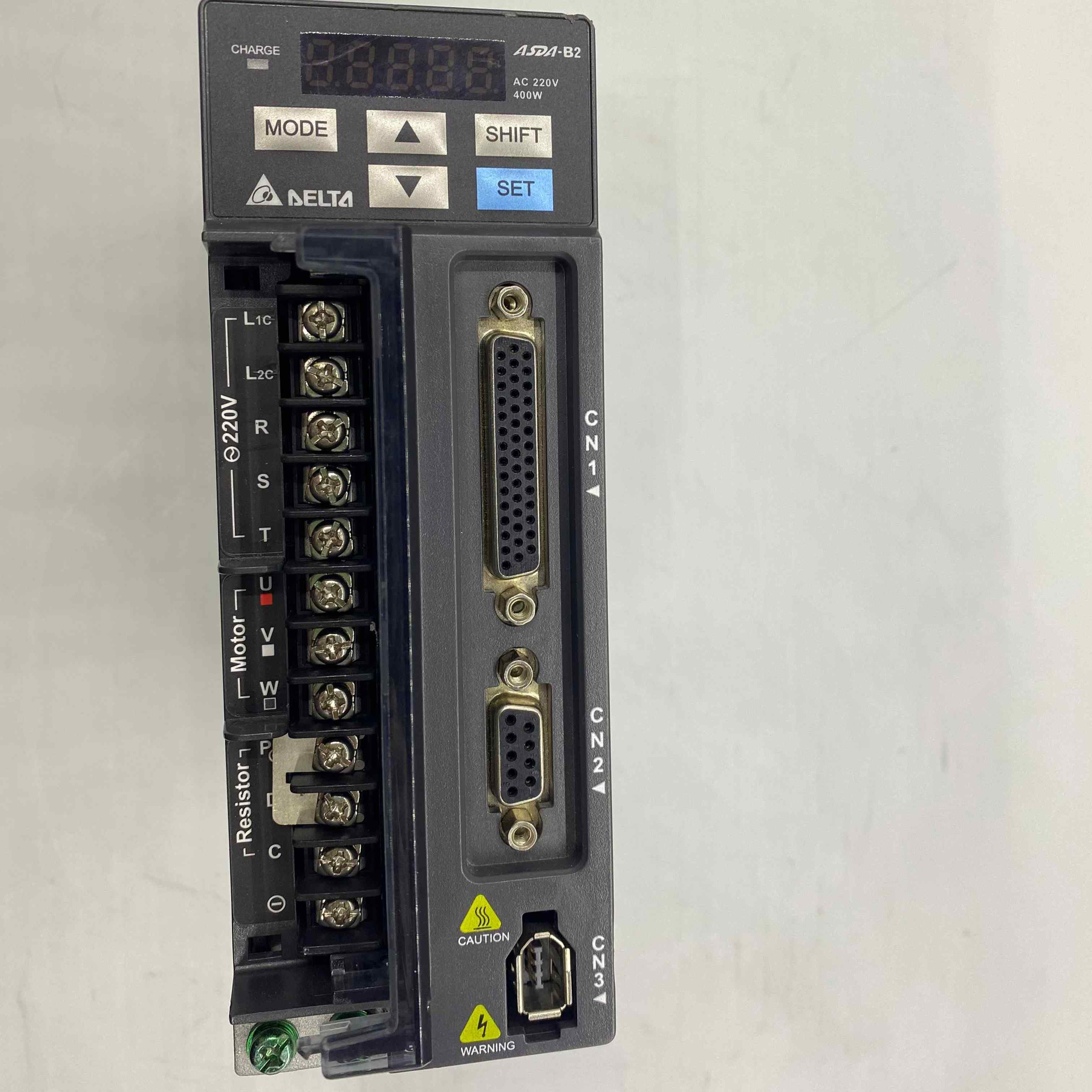 DELTA ASD-B2-0421-B  0.40KW 220V  SERVO SÜRÜCÜ