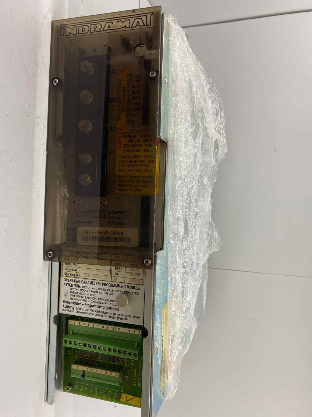 INDRAMAT TDM 2.1-30-300-W0 30A 300VDC SERVO SÜRÜCÜ