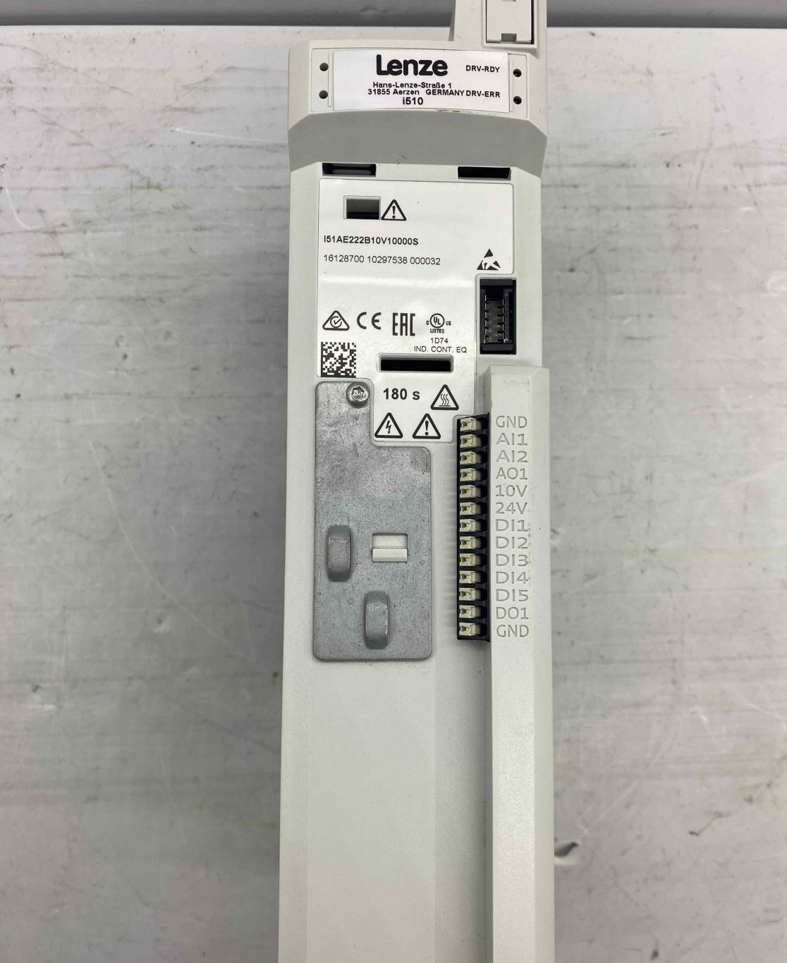 LENZE I510 - I51AE222B10V10000S  2.2KW 220V  SÜRÜCÜ