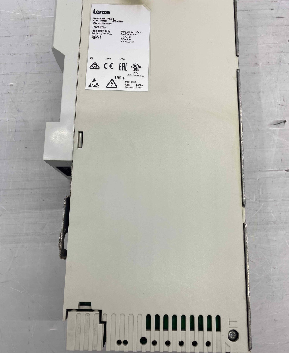 LENZE I55AE222F10010000S 2.2KW 380V SÜRÜCÜ