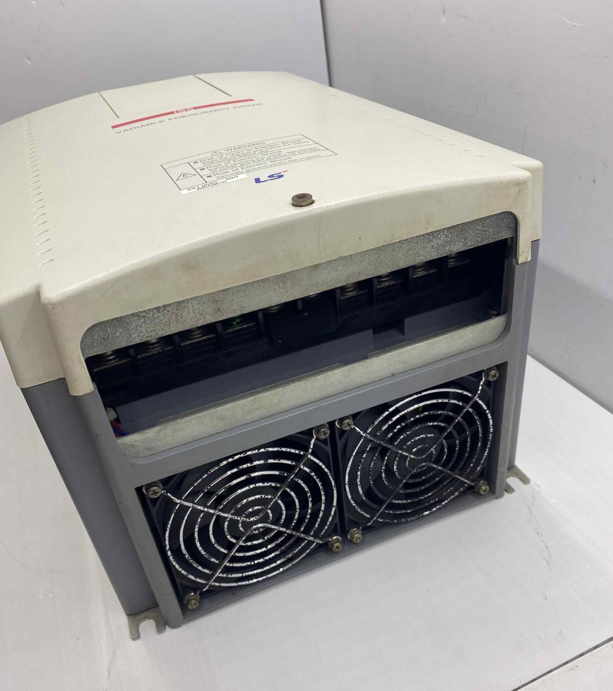 LS SV110İS5-4N0 11KW 380V SÜRÜCÜ