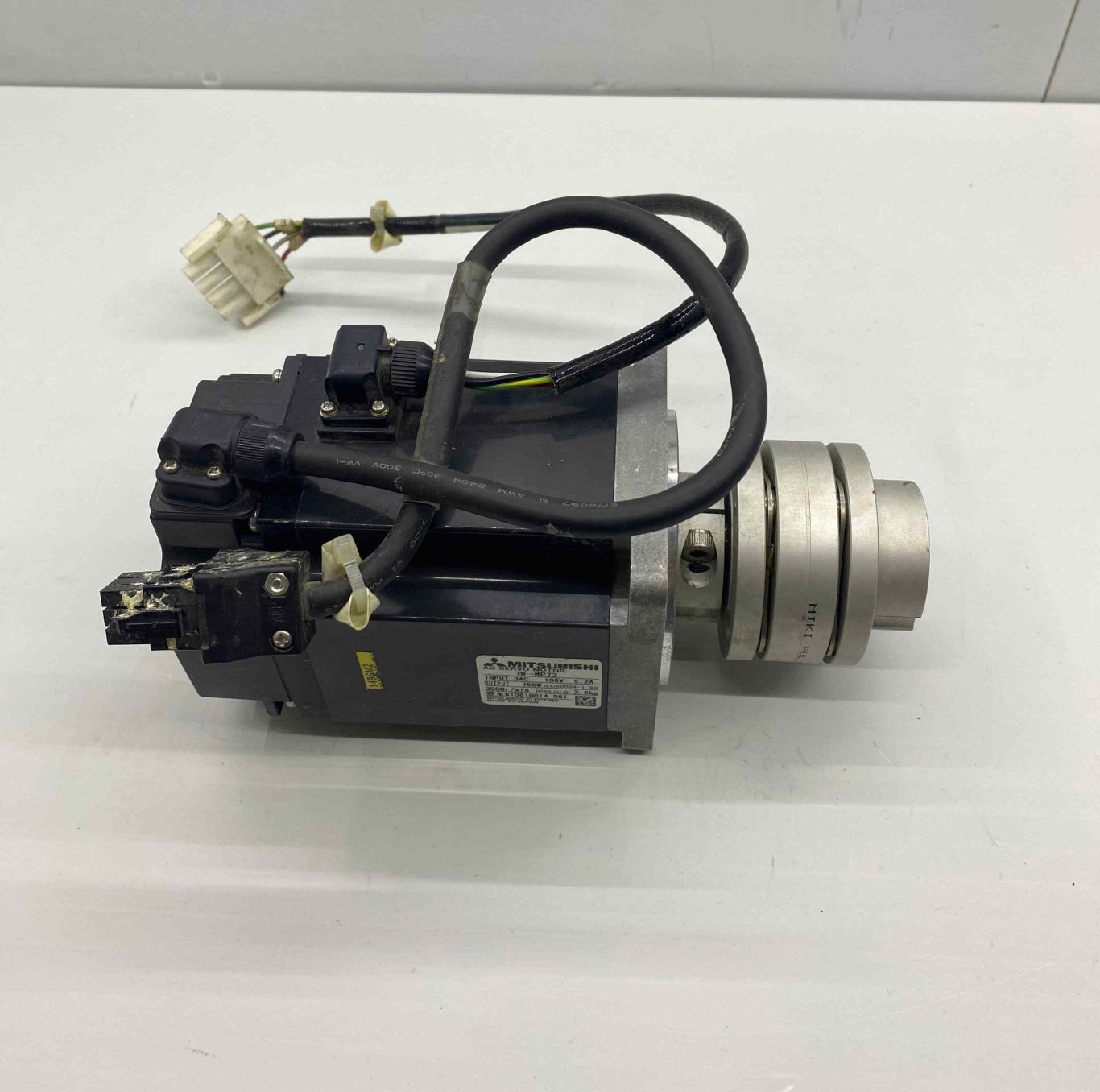 MITSUBISHI [HF-KP73]  SERVO MOTOR