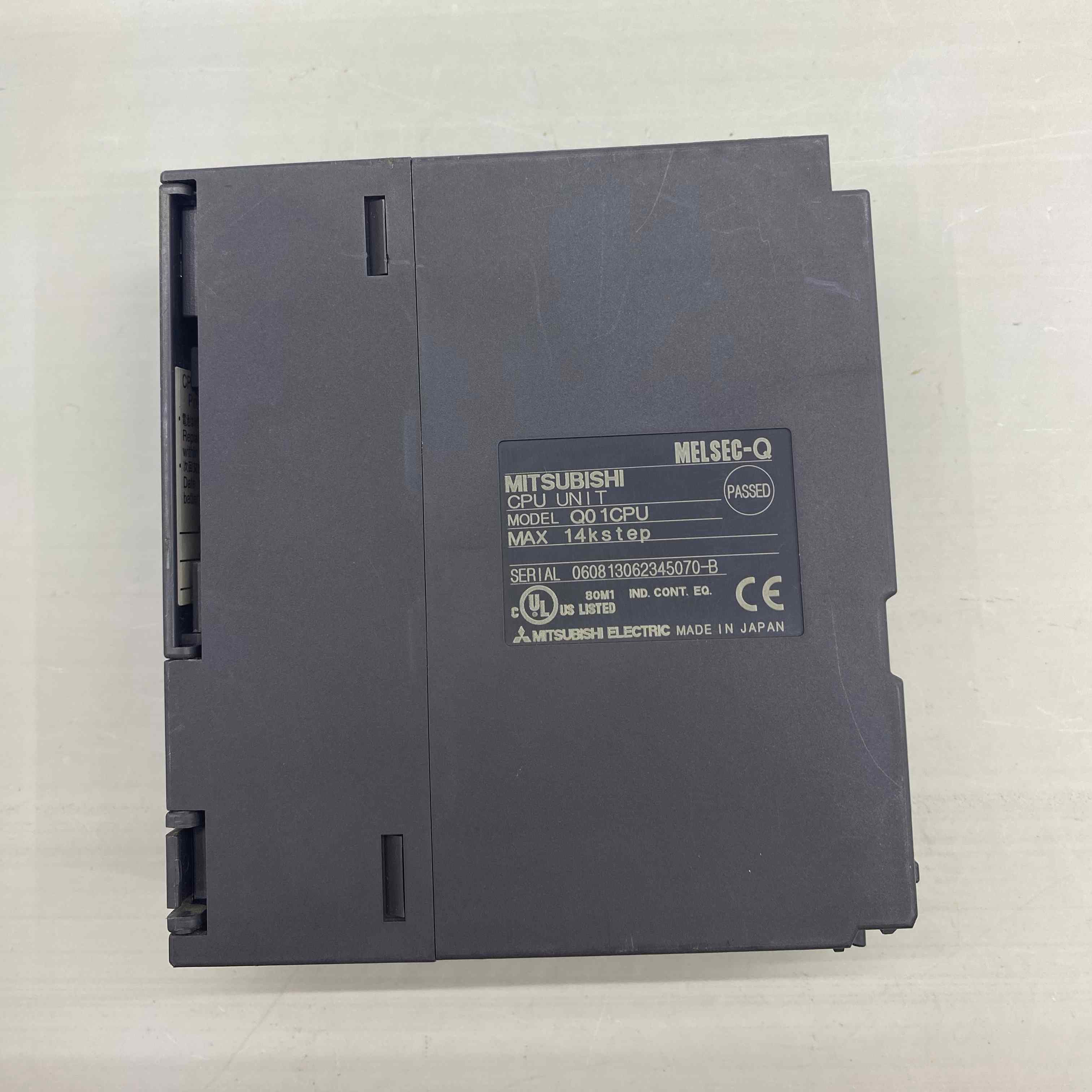 MITSUBISHI Q01CPU  PLC