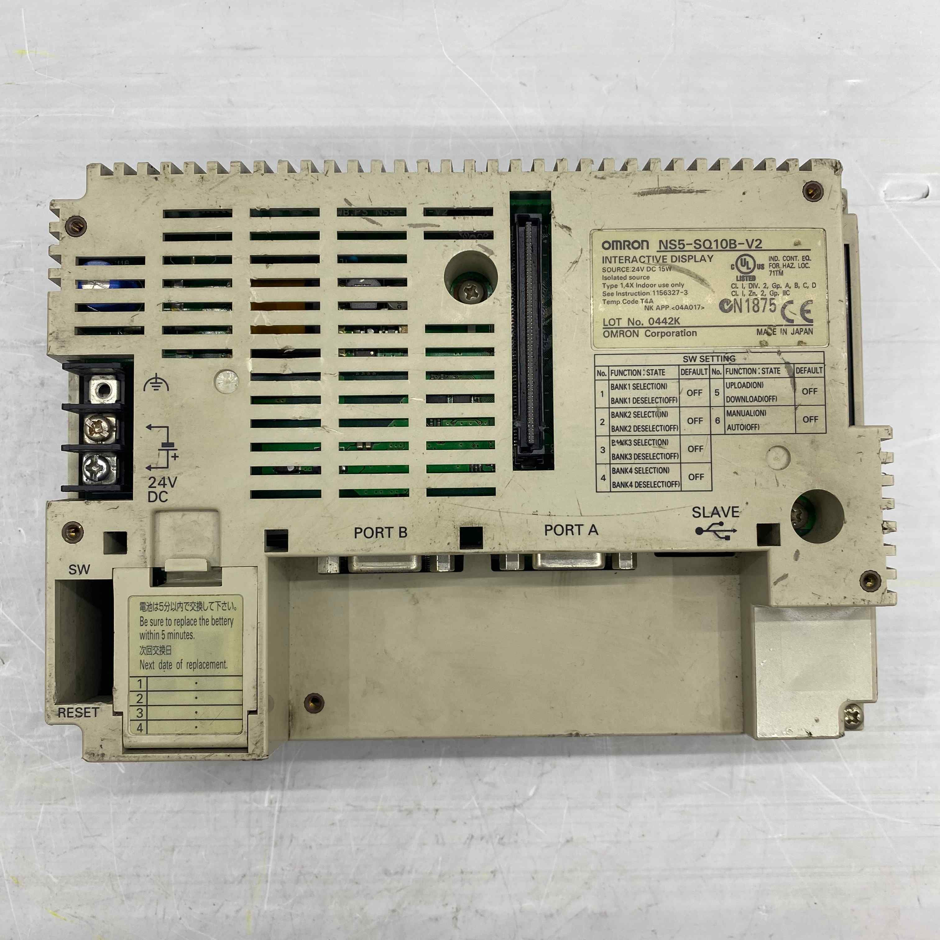 OMRON NS5-SQ10B-V2  EKRAN
