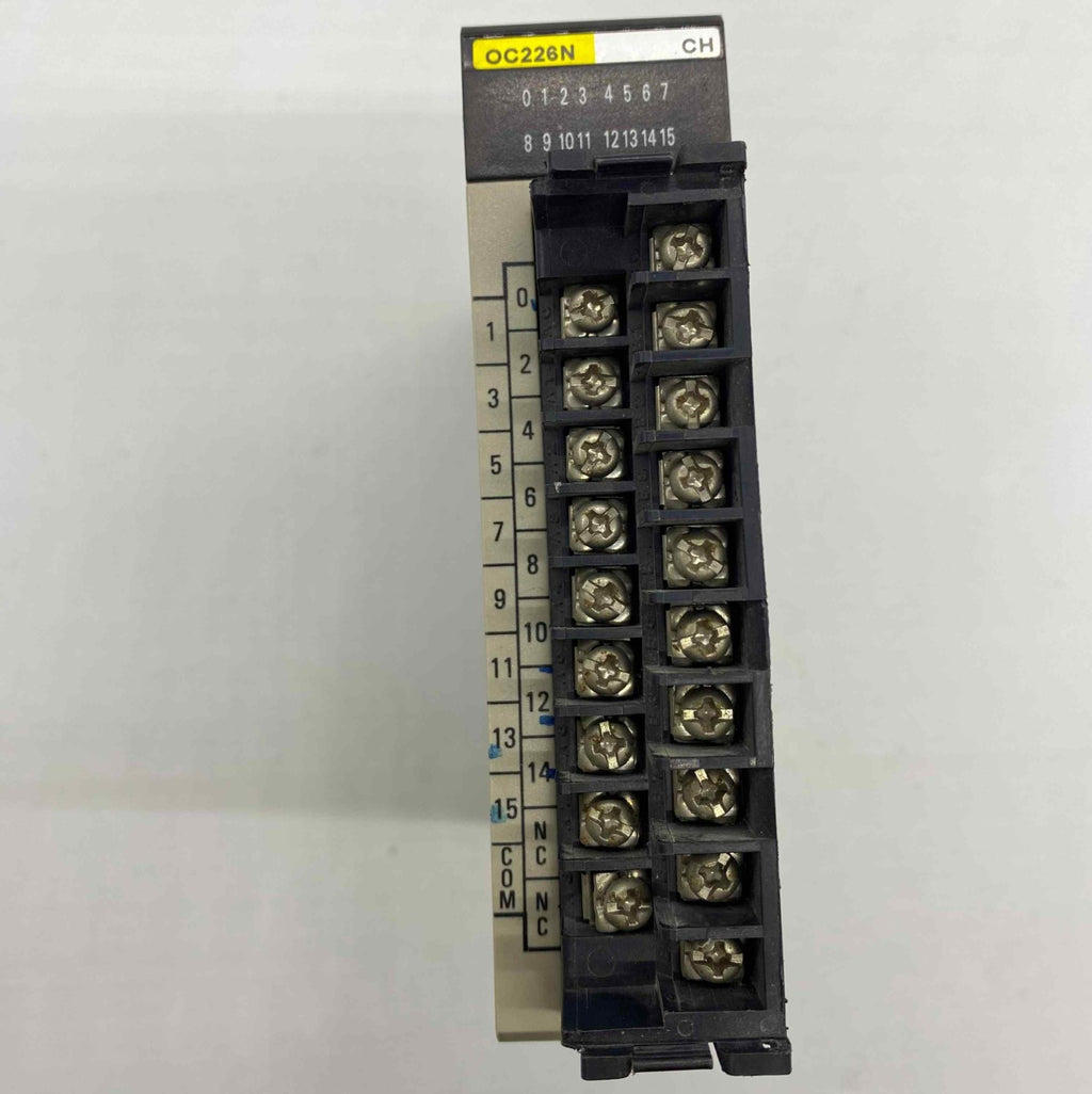 OMRON C200H-OC226N   PLC MODUL