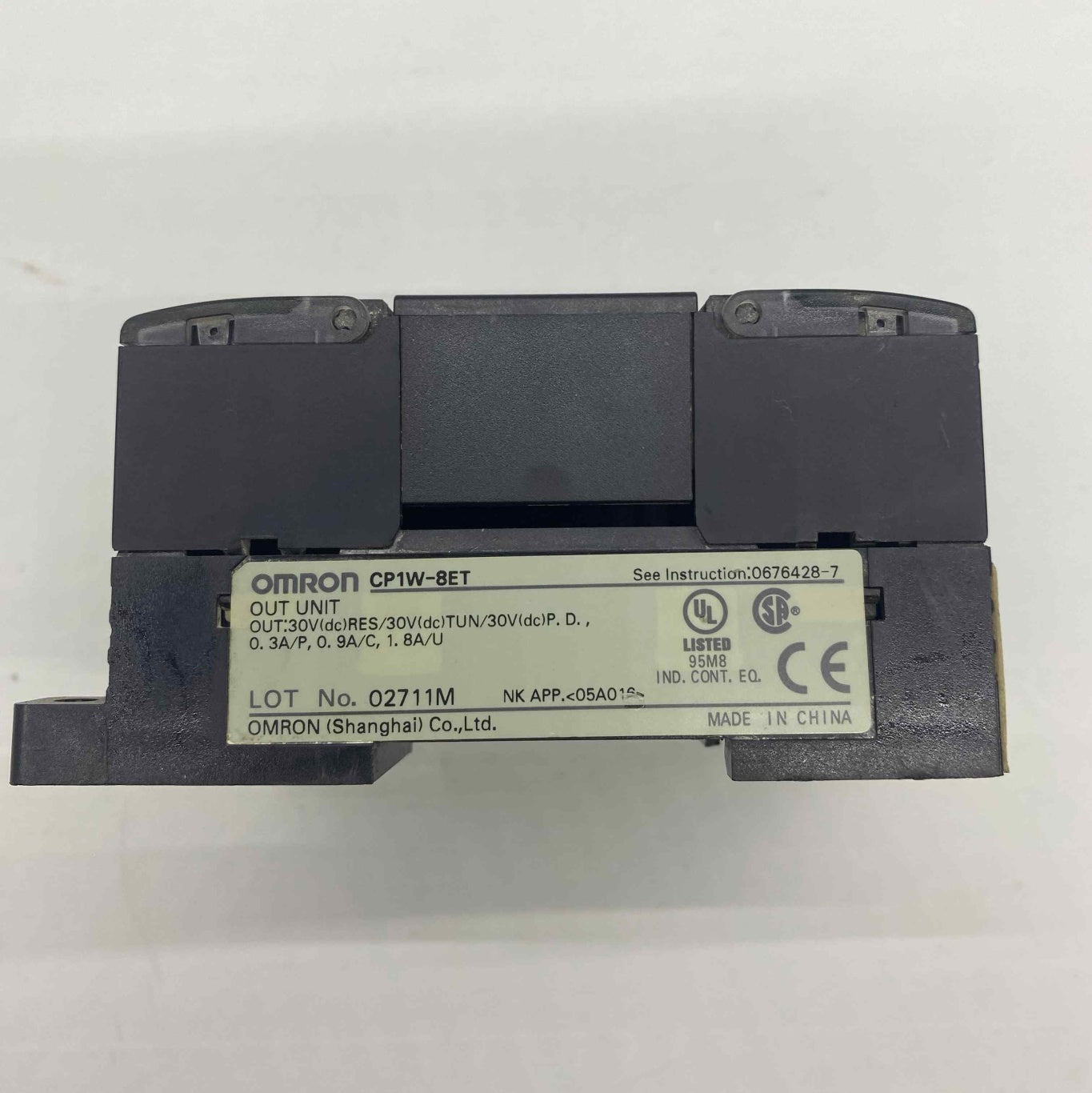 OMRON CP1W-8ET  PLC