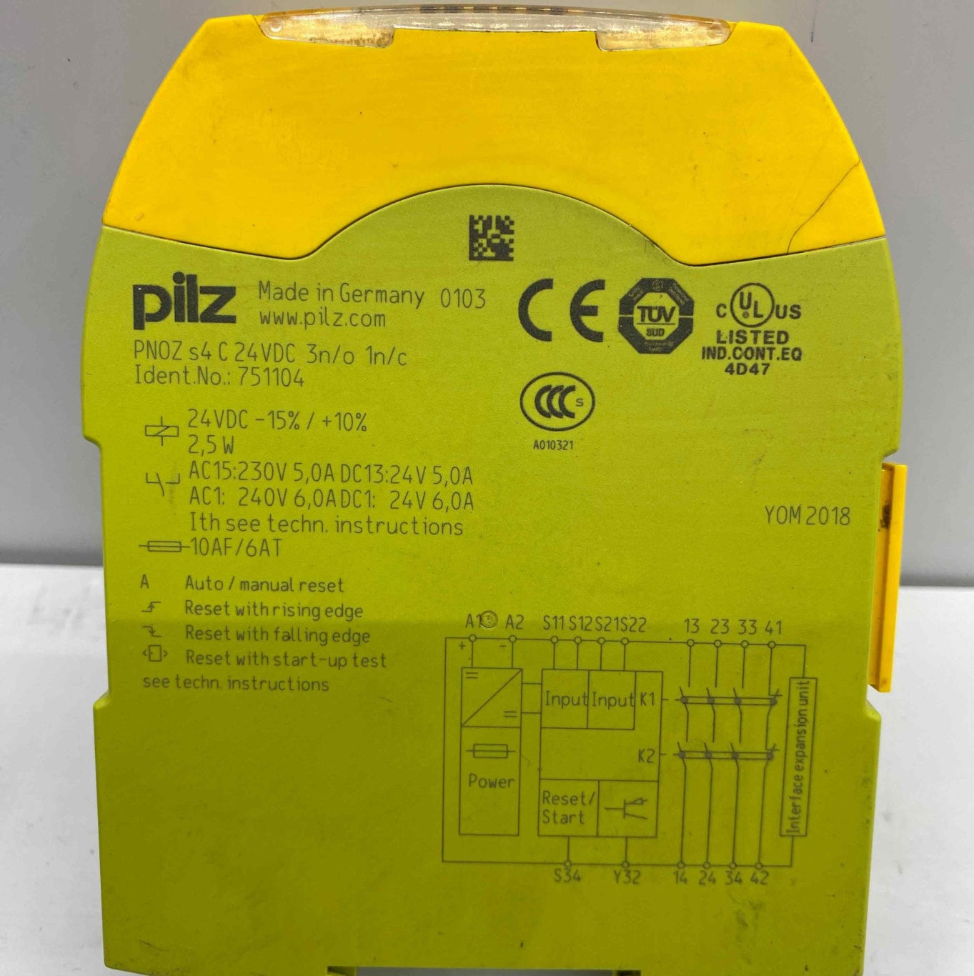 PILZ PNOZ S4 C 24 VDC 3N-0 1N-C EMNIYET ROLESI 751104