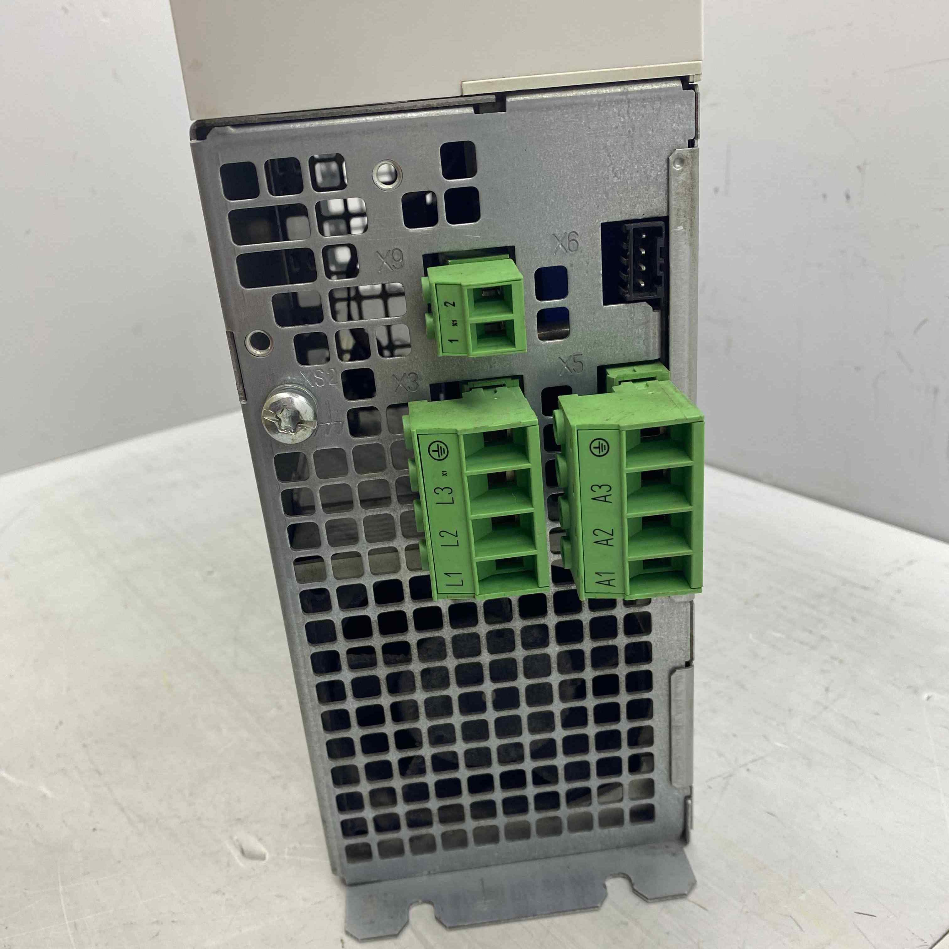 INDRAMAT HCS02.1E-W0054-A-03-NNNN 54A 380V SERVO SÜRÜCÜ