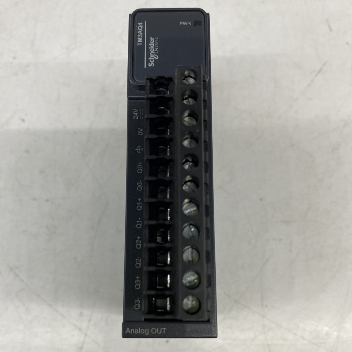 SCHNEIDER TM3AQ4 ANALOG OUTPUT PLC
