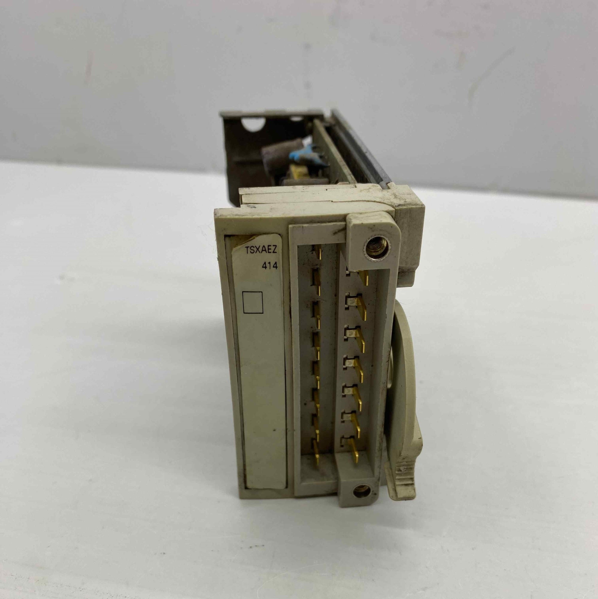 SCHNEİDER TSXAEZ414  PLC