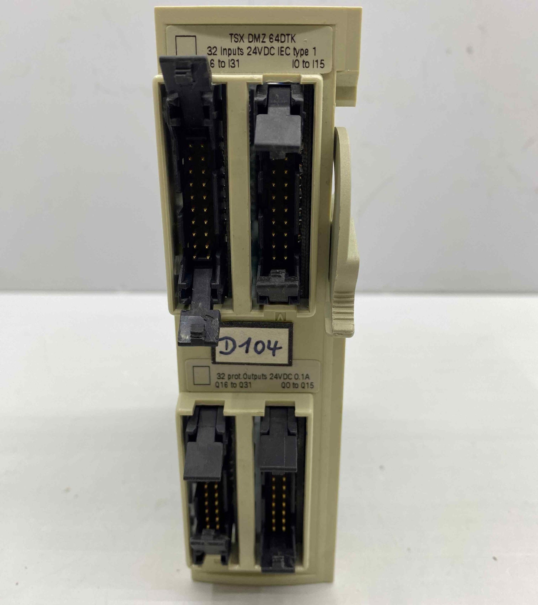 SCHNEİDER TSXDMZ64DTK  PLC