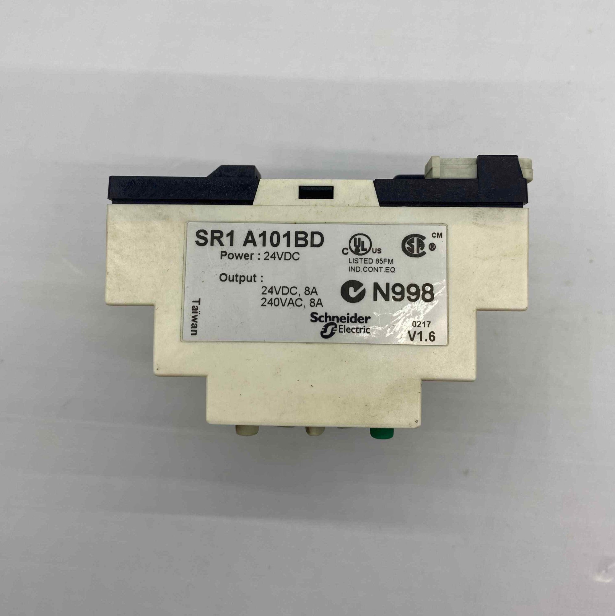 SCHNEİDER SR1A101BD  PLC
