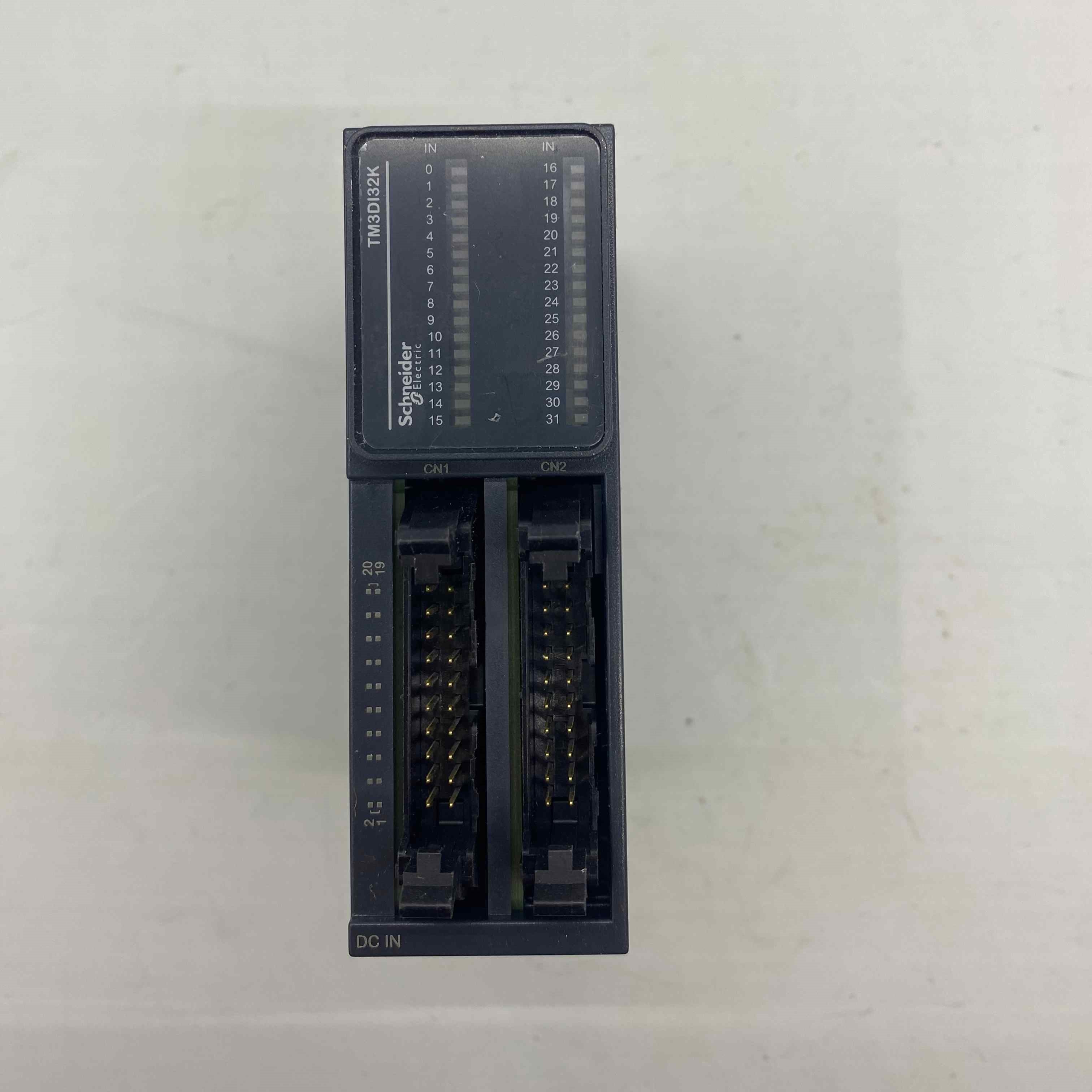 SCHNEİDER TM3DI32K 32 İNPUT PLC