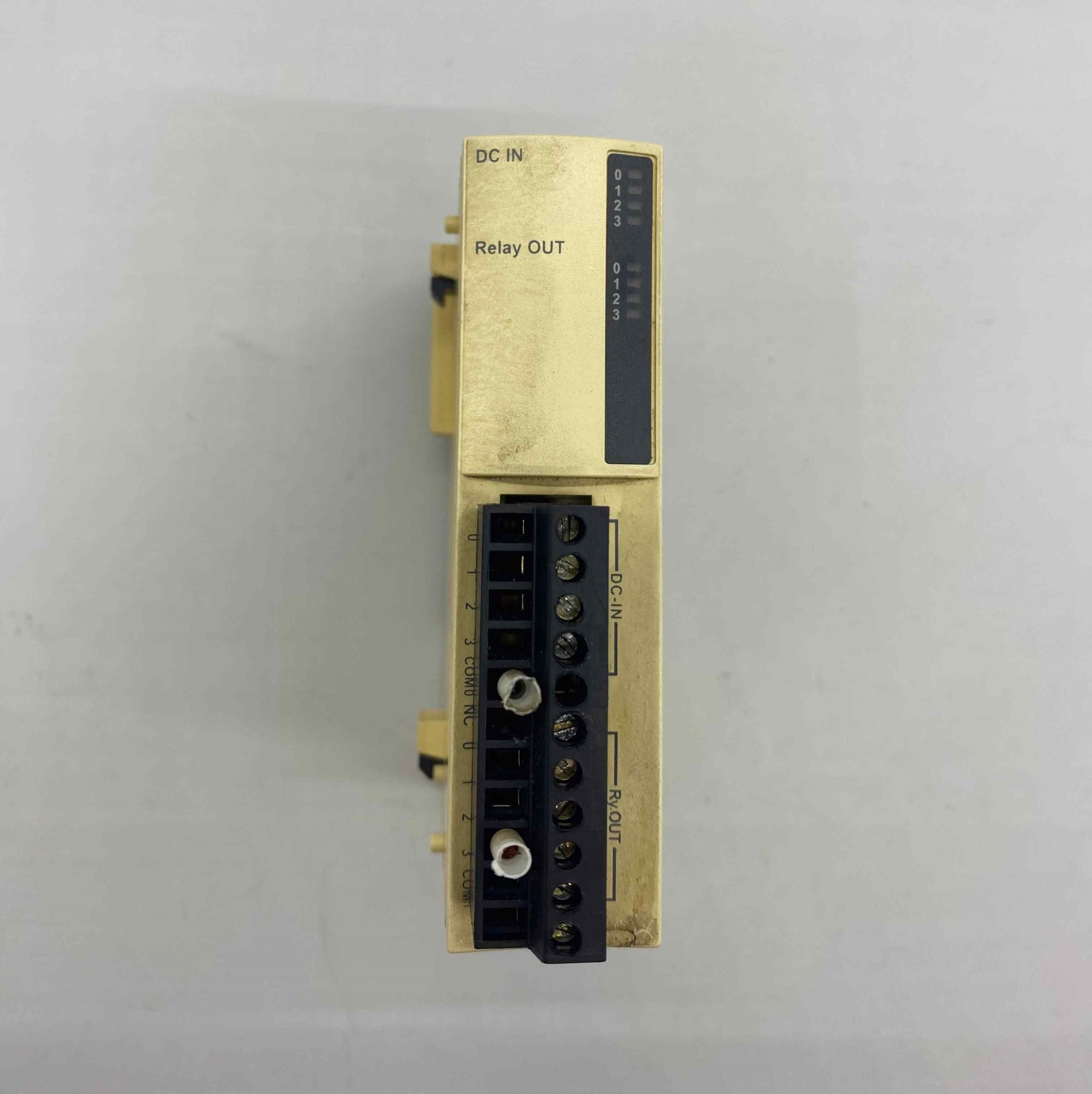 SCHNEIDER TWDDMM8DRT   PLC MODUL