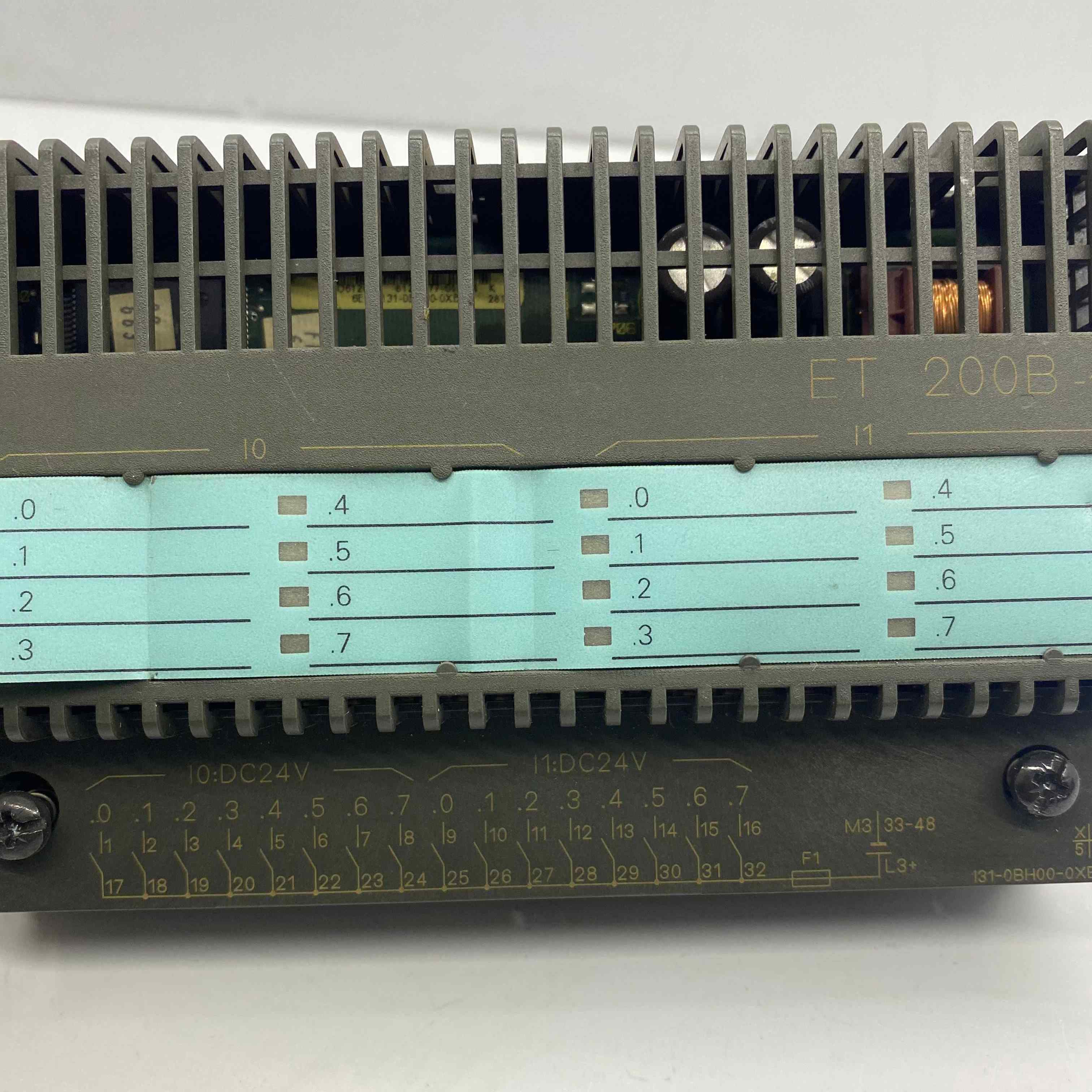 SIEMENS 6ES7 131-0BH00-0XB0 6ES7131-0BH00-0XB0  PLC MODUL