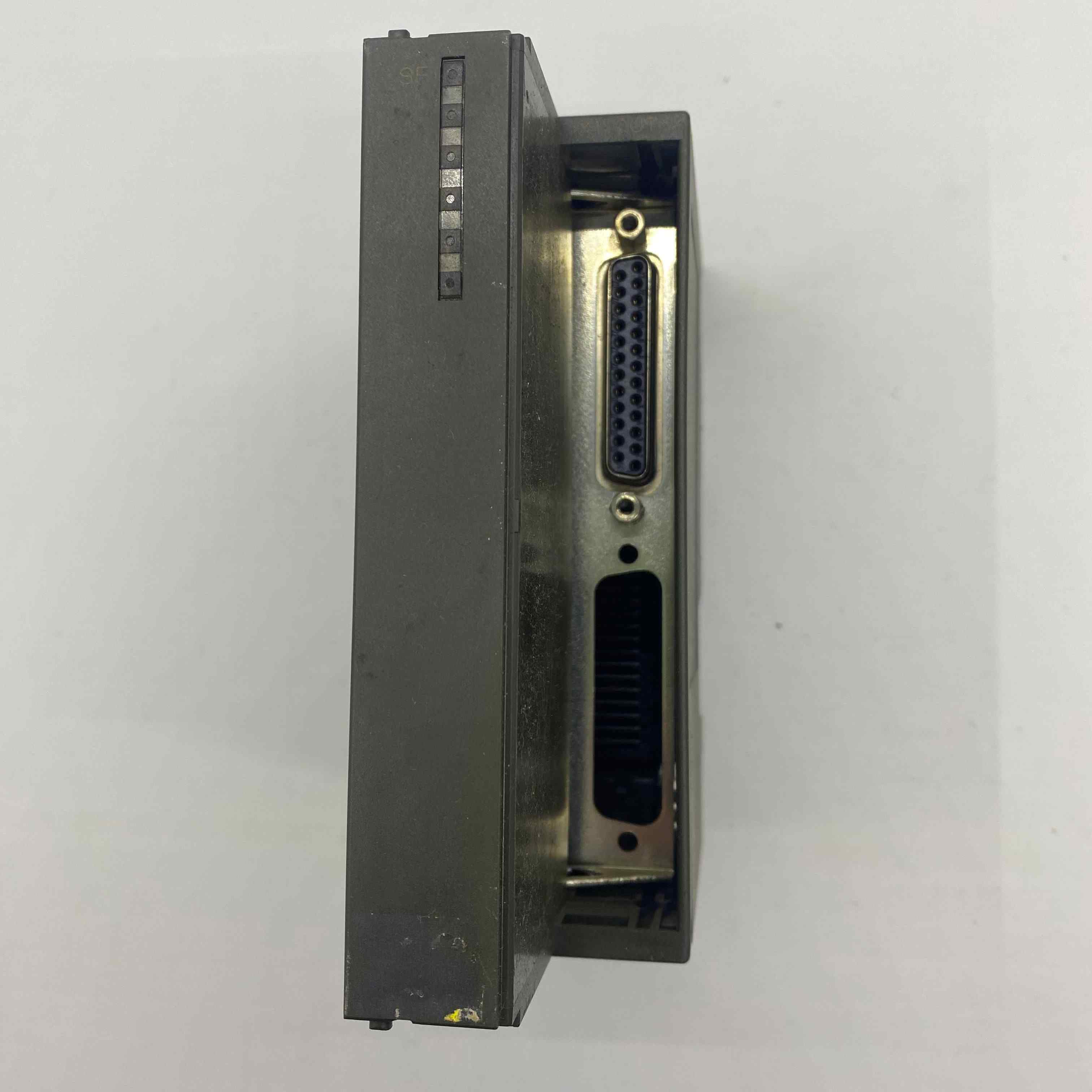 SIEMENS 6ES7360-3AA01-0AA0  PLC