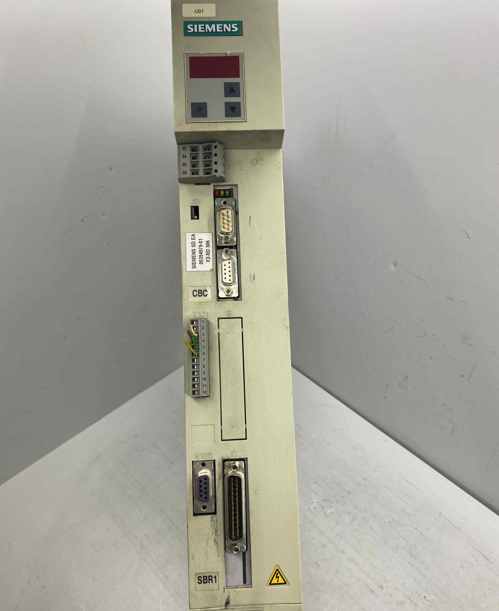SIEMENS 6SE7013-0EP50-Z 1.1KW 380V SERVO SÜRÜCÜ