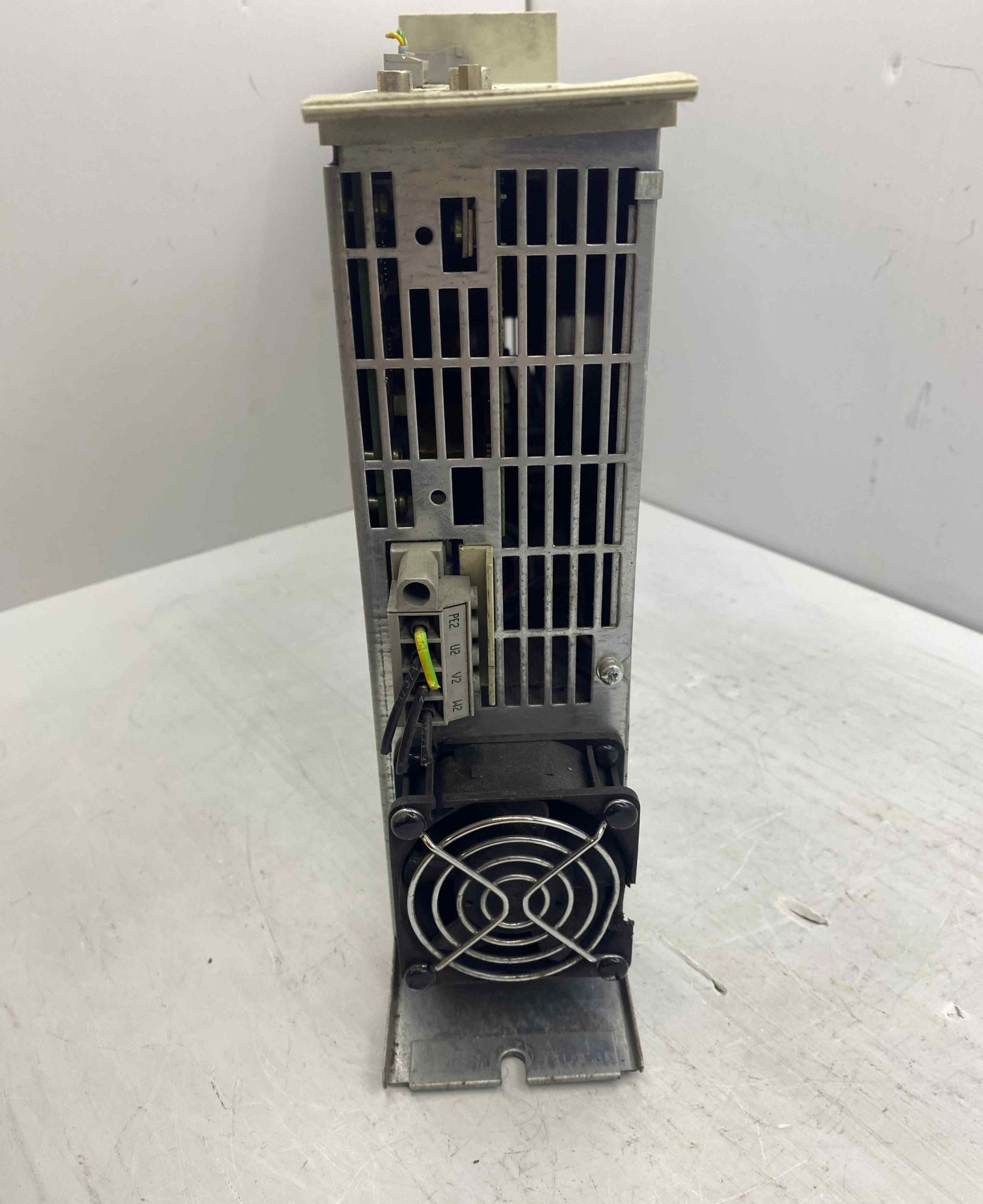 SIEMENS 6SE7013-0EP50-Z 1.1KW 380V SERVO SÜRÜCÜ