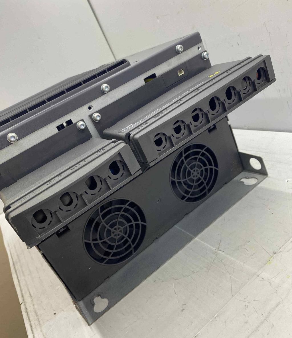 SIEMENS 6SL3224-0BE31-5UA0 15KW 380V SÜRÜCÜ