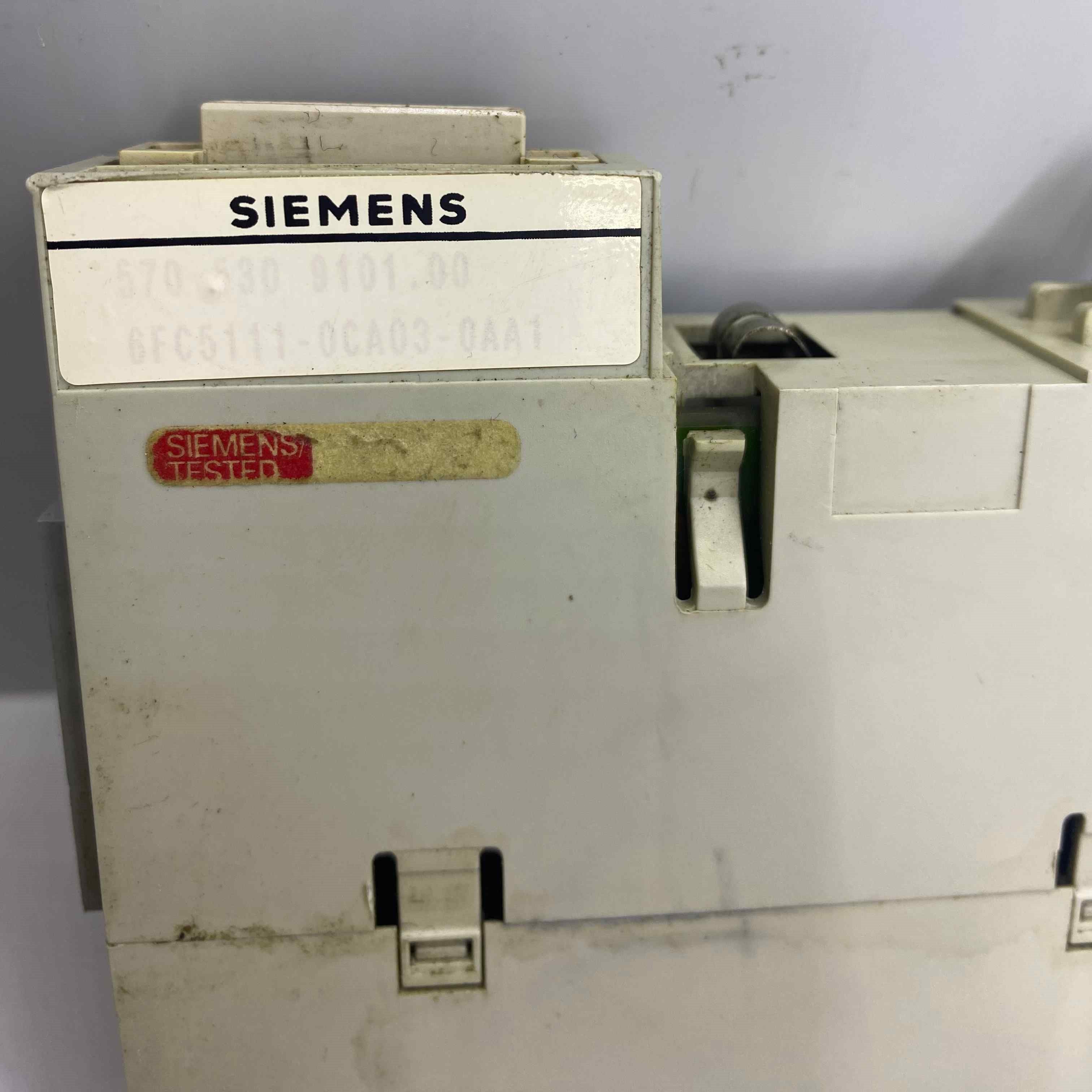 SIEMENS 6FC5111-0CA03-0AA1  PLC
