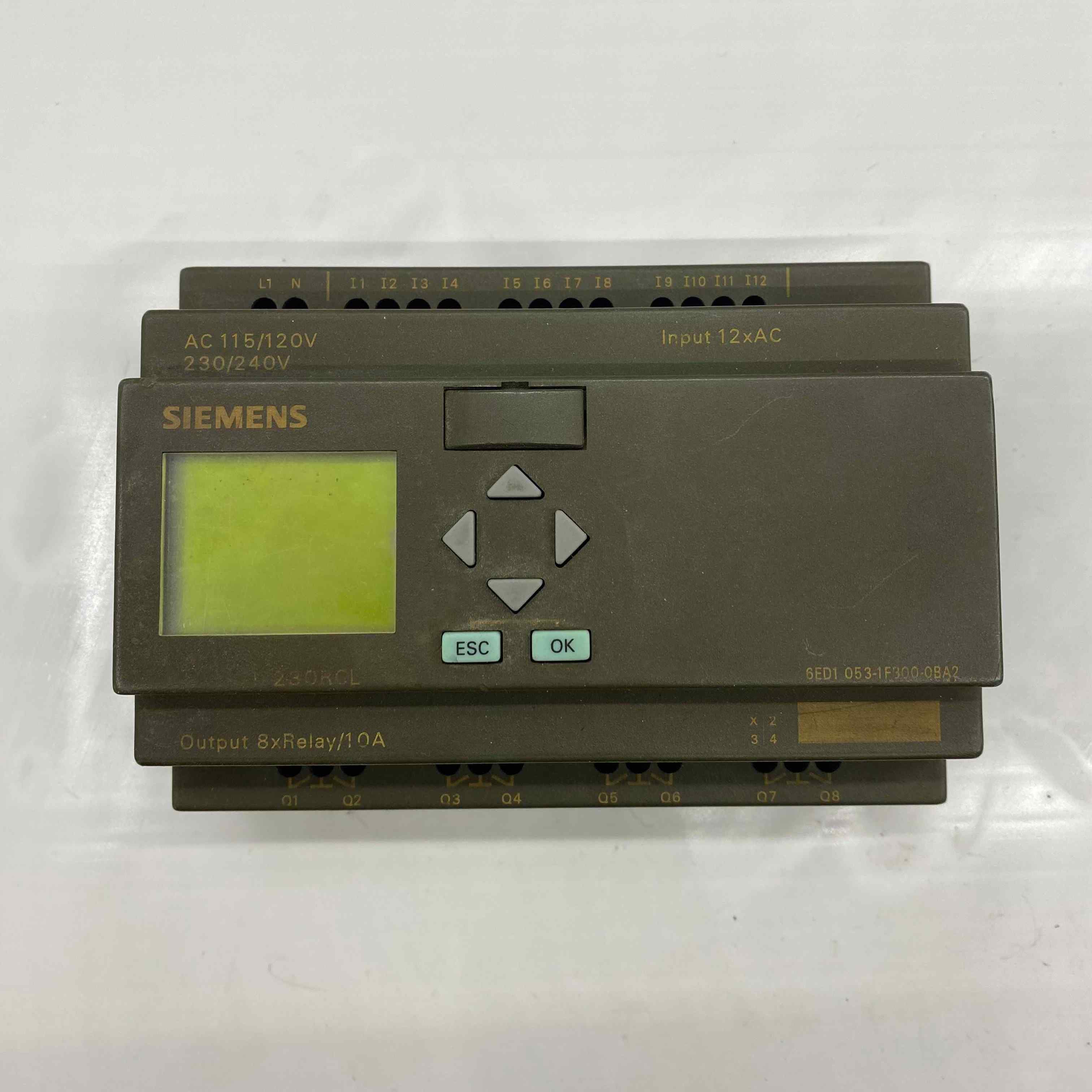 SIEMENS 6ED1053-1FB00-0BA2  PLC