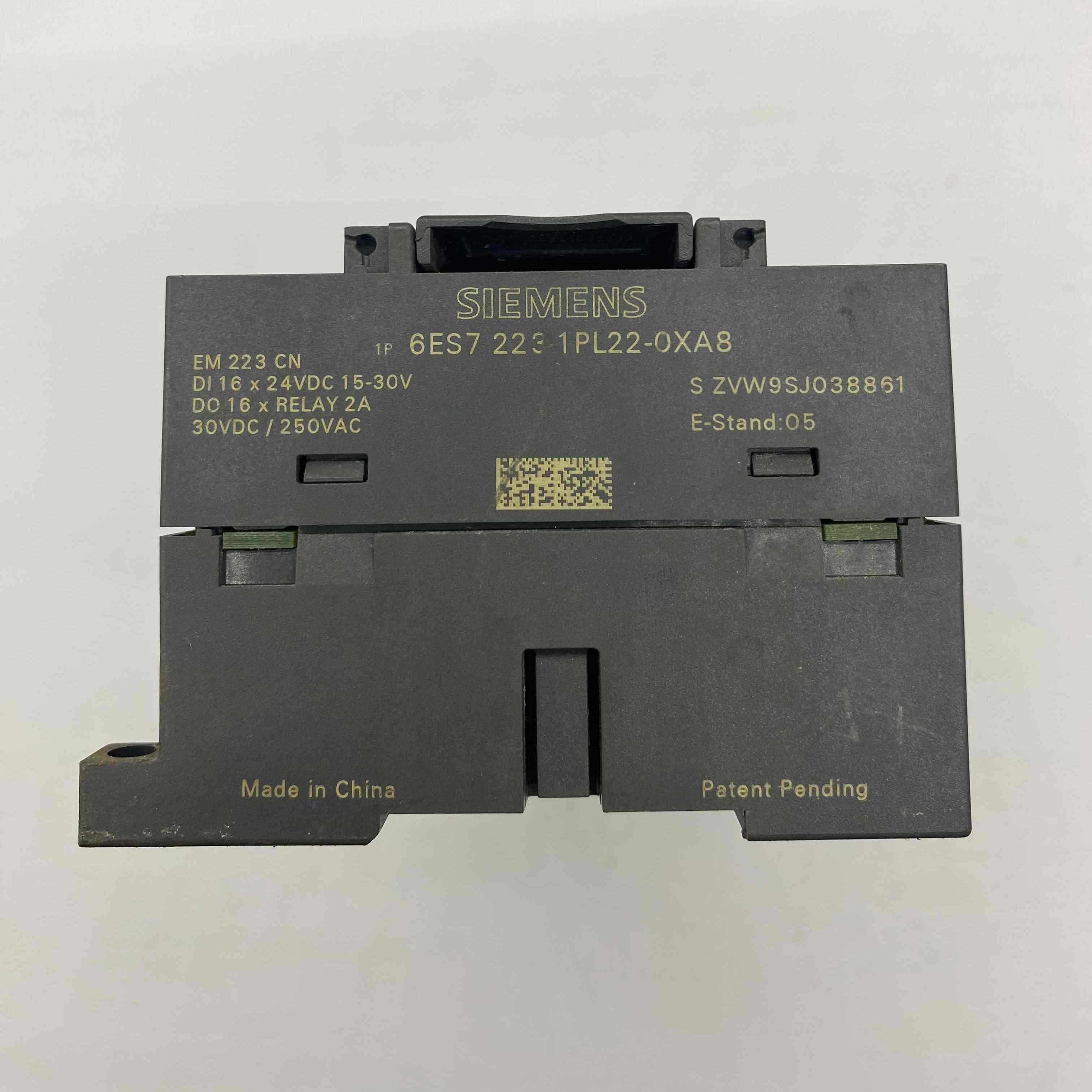 SIEMENS 6ES7223-1PL22-0XA8  PLC