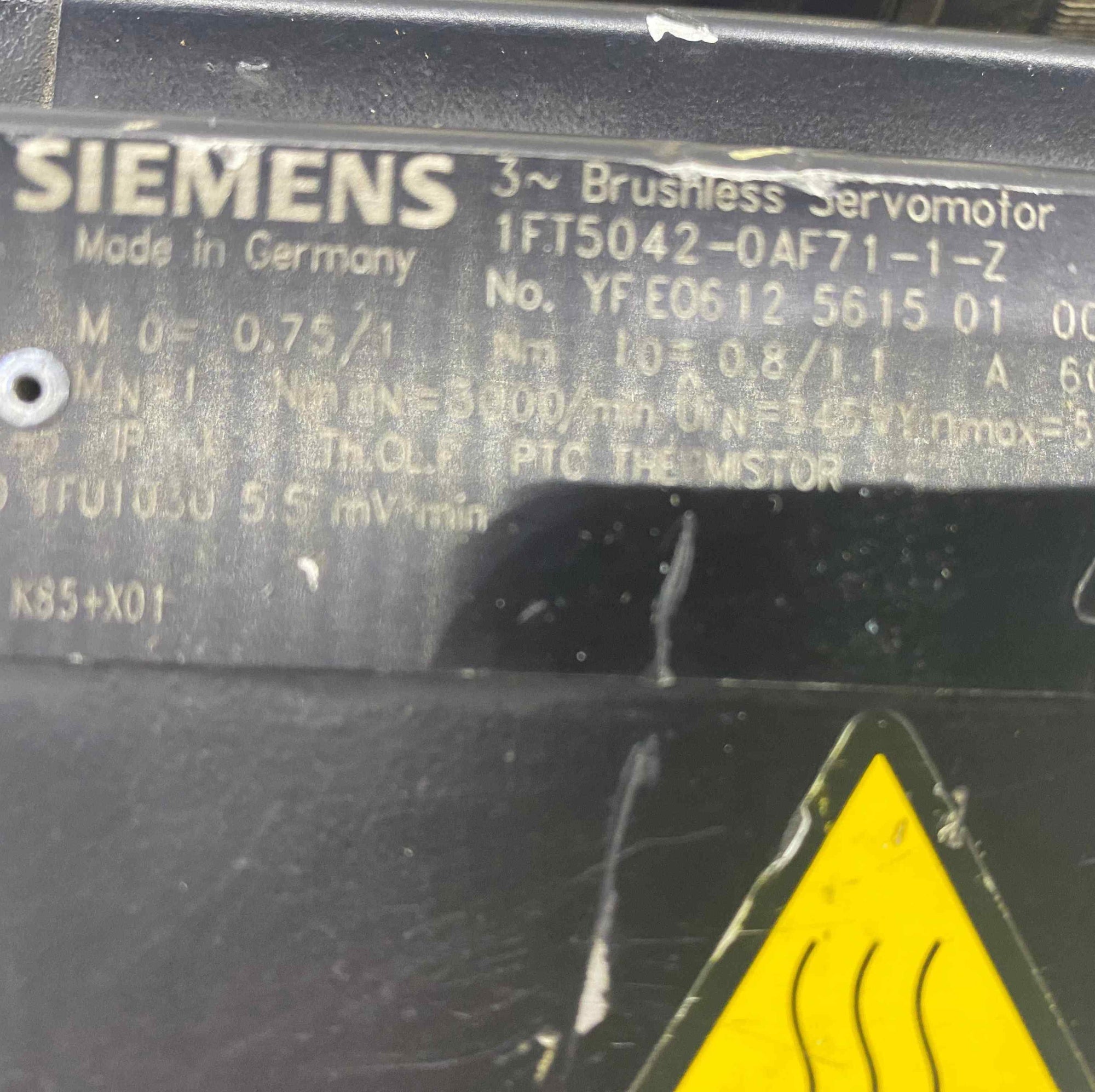 SIEMENS [1FT5042-0AF71-1-Z]  SERVO MOTOR