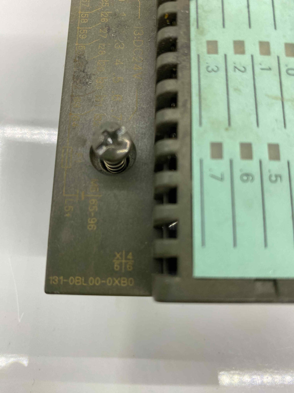 SIEMENS 6ES7 131-0BL00-0XB0 6ES7131-0BL00-0XB0  PLC MODUL
