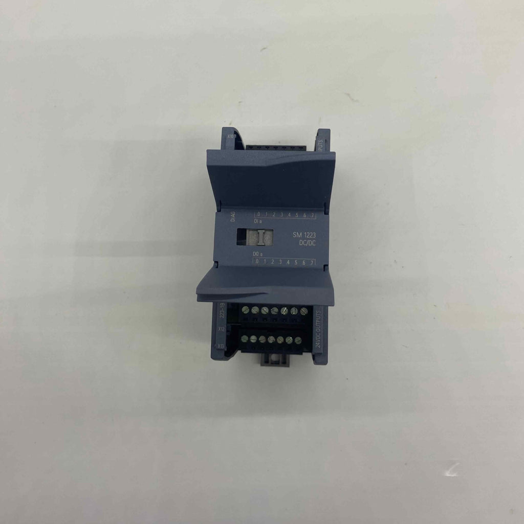 SIEMENS 6ES7223-1BH32-0XB0  PLC