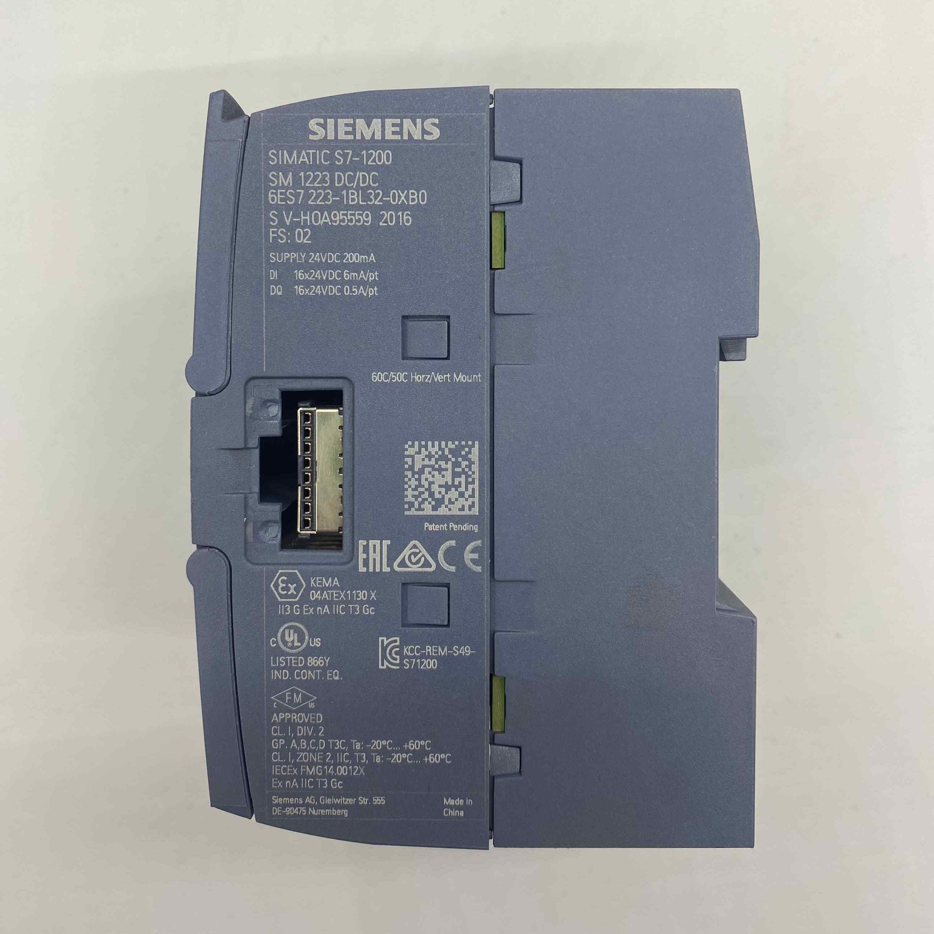 SIEMENS 6ES7223-1BL32-0XB0  PLC