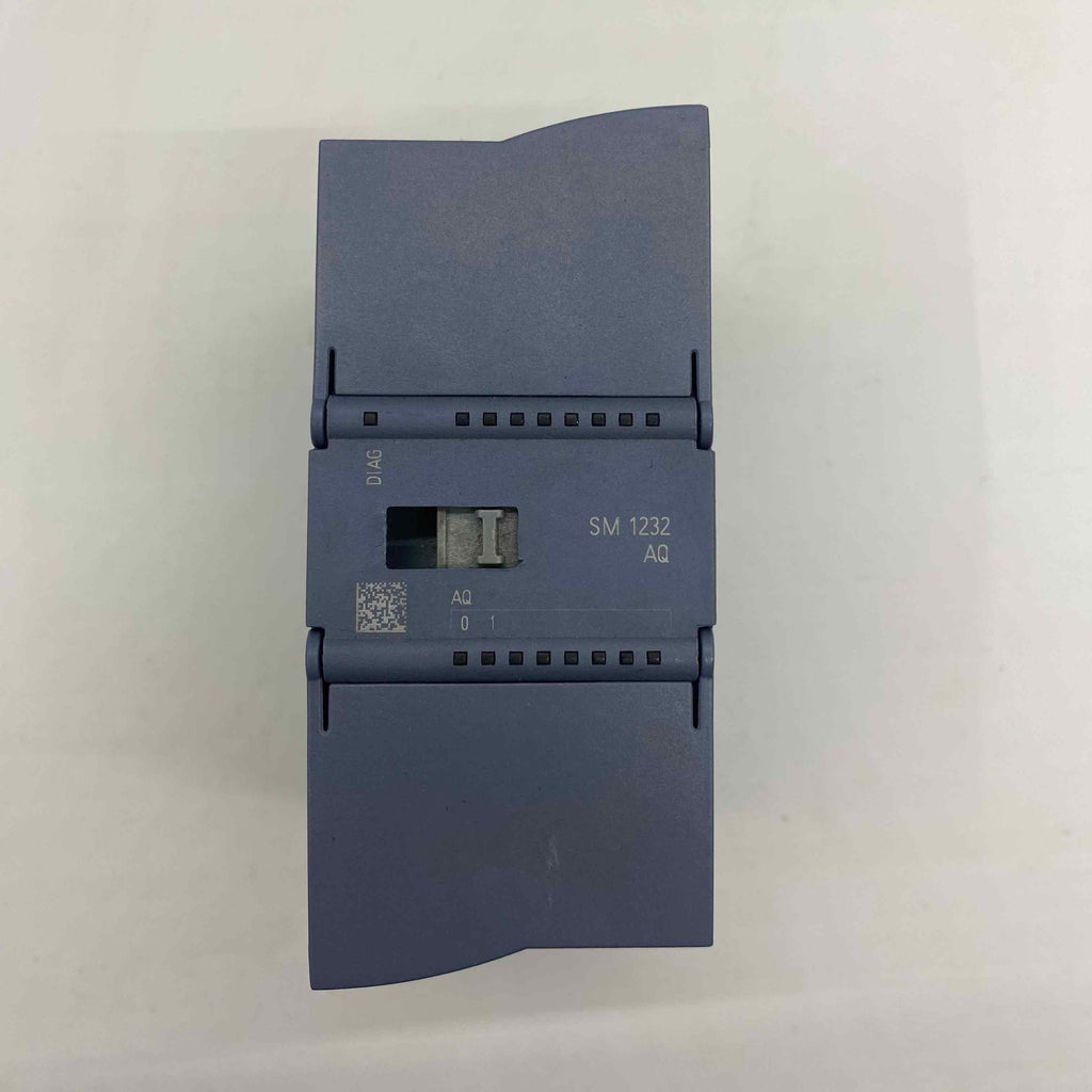 SIEMENS 6ES7232-4HB32-0XB0  PLC