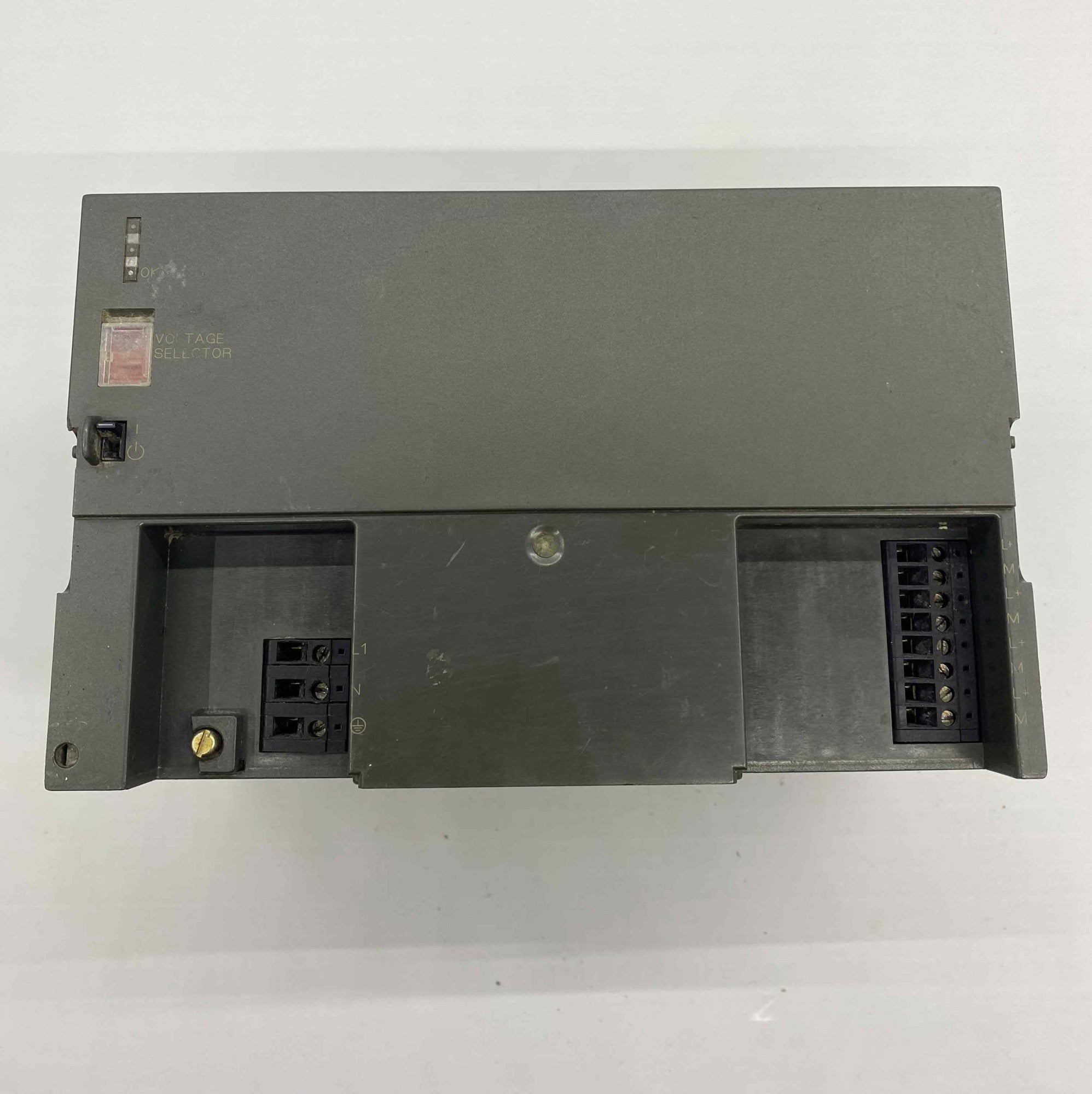 SIEMENS 6EP1334-1SL11 STOP 10 PLC