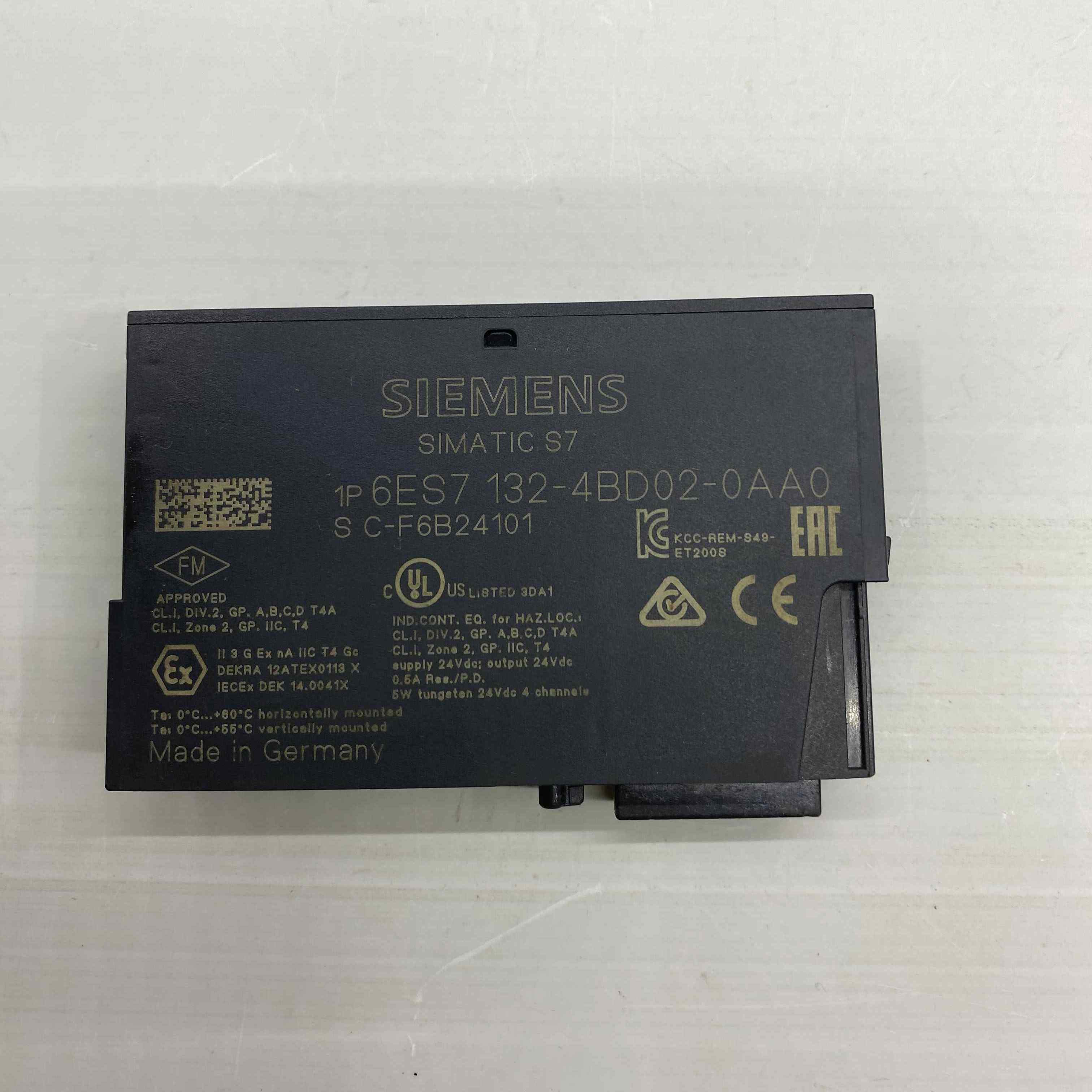 SIEMENS 6ES7132-4BD02-0AA0  PLC
