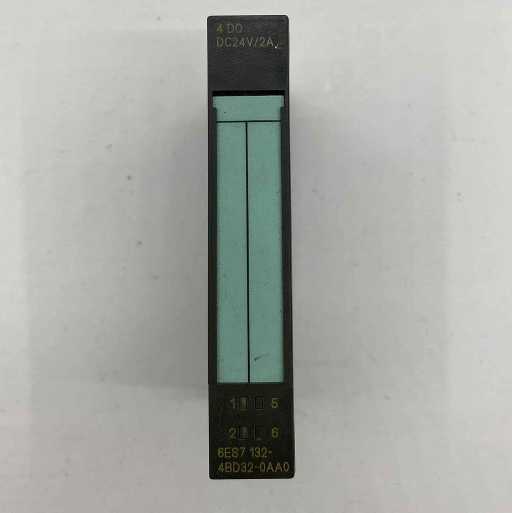 SIEMENS 6ES7132-4BD32-0AA0  PLC