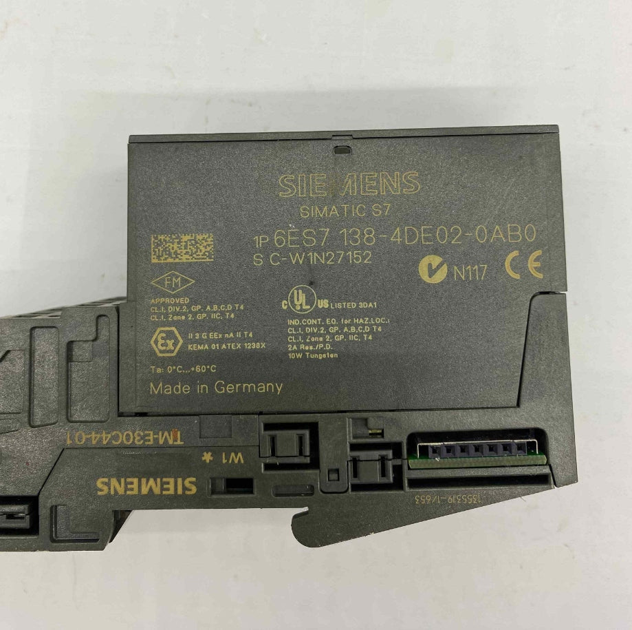 SIEMENS 6ES7138-4DE02-0AB0  PLC