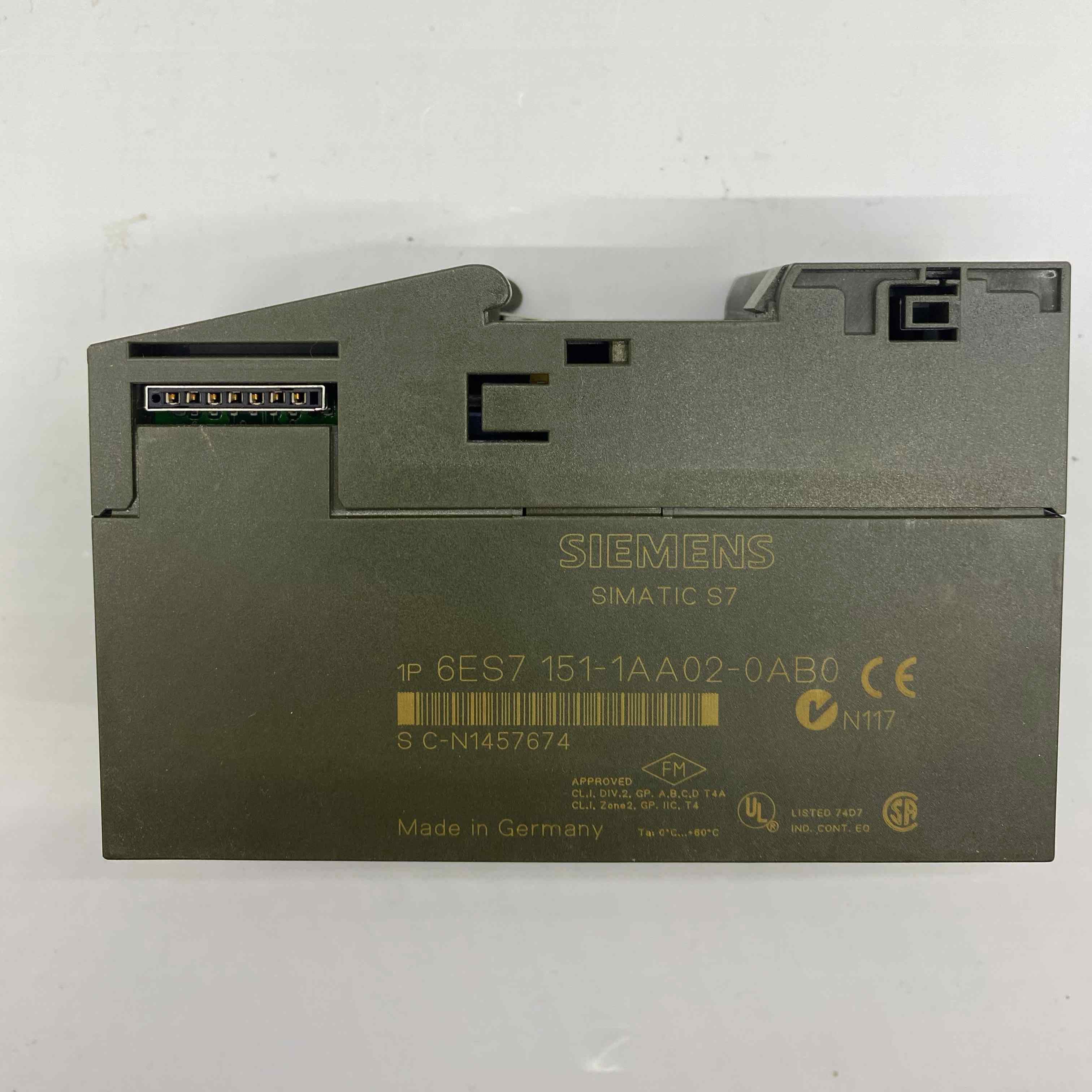 SIEMENS 6ES7151-1AA02-0AB0  PLC