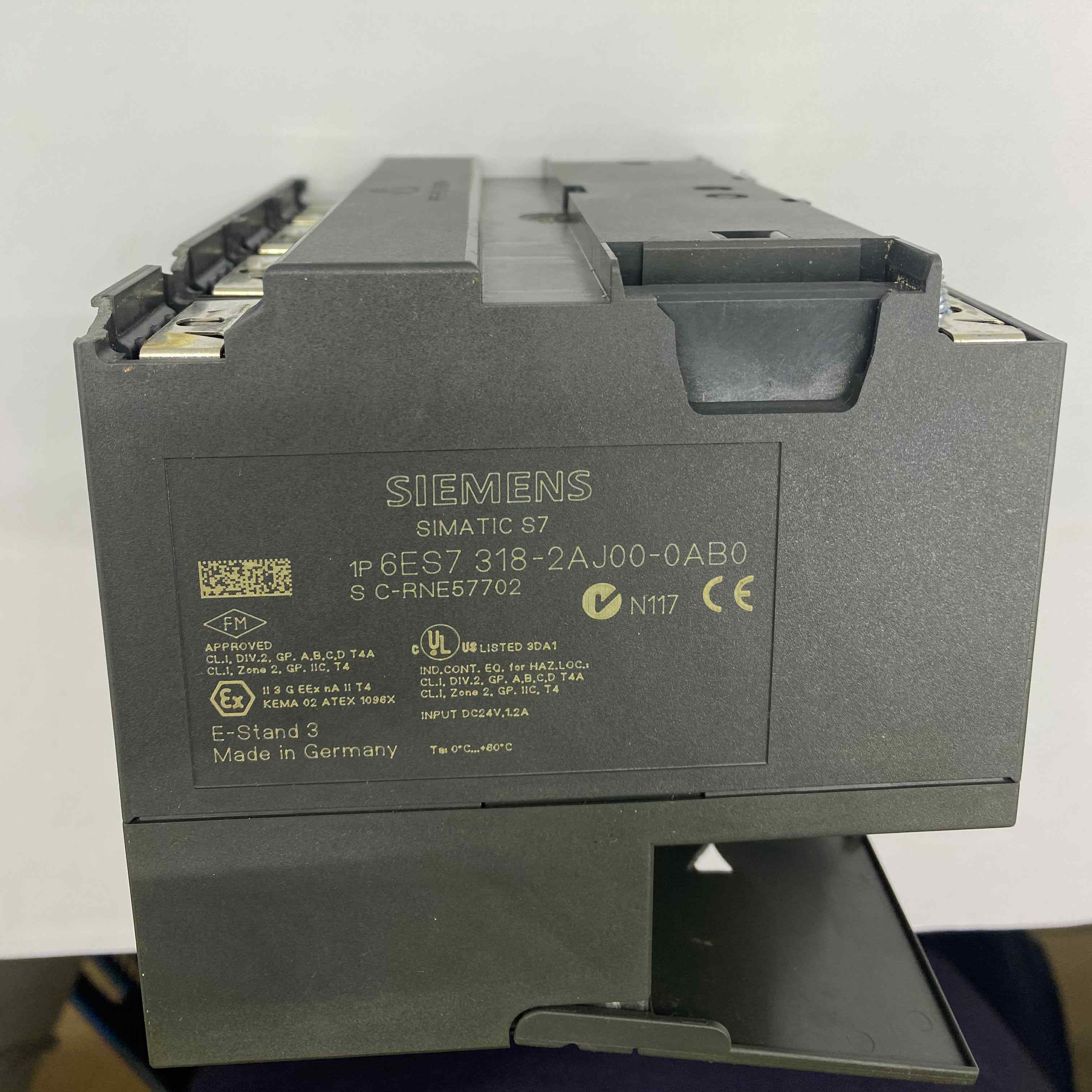 SIEMENS 6ES7318-2AJ00-0ABO  PLC