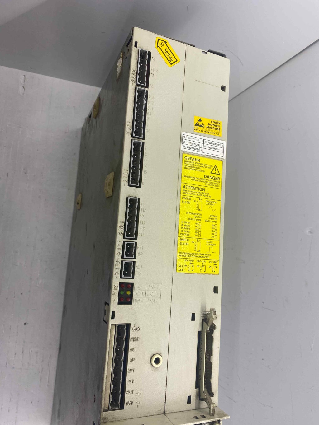 SIEMENS 6SN1145-1BA01-0BA1 16/21KW SIMODRİVE E/R MODÜL SERVO SÜRÜCÜ
