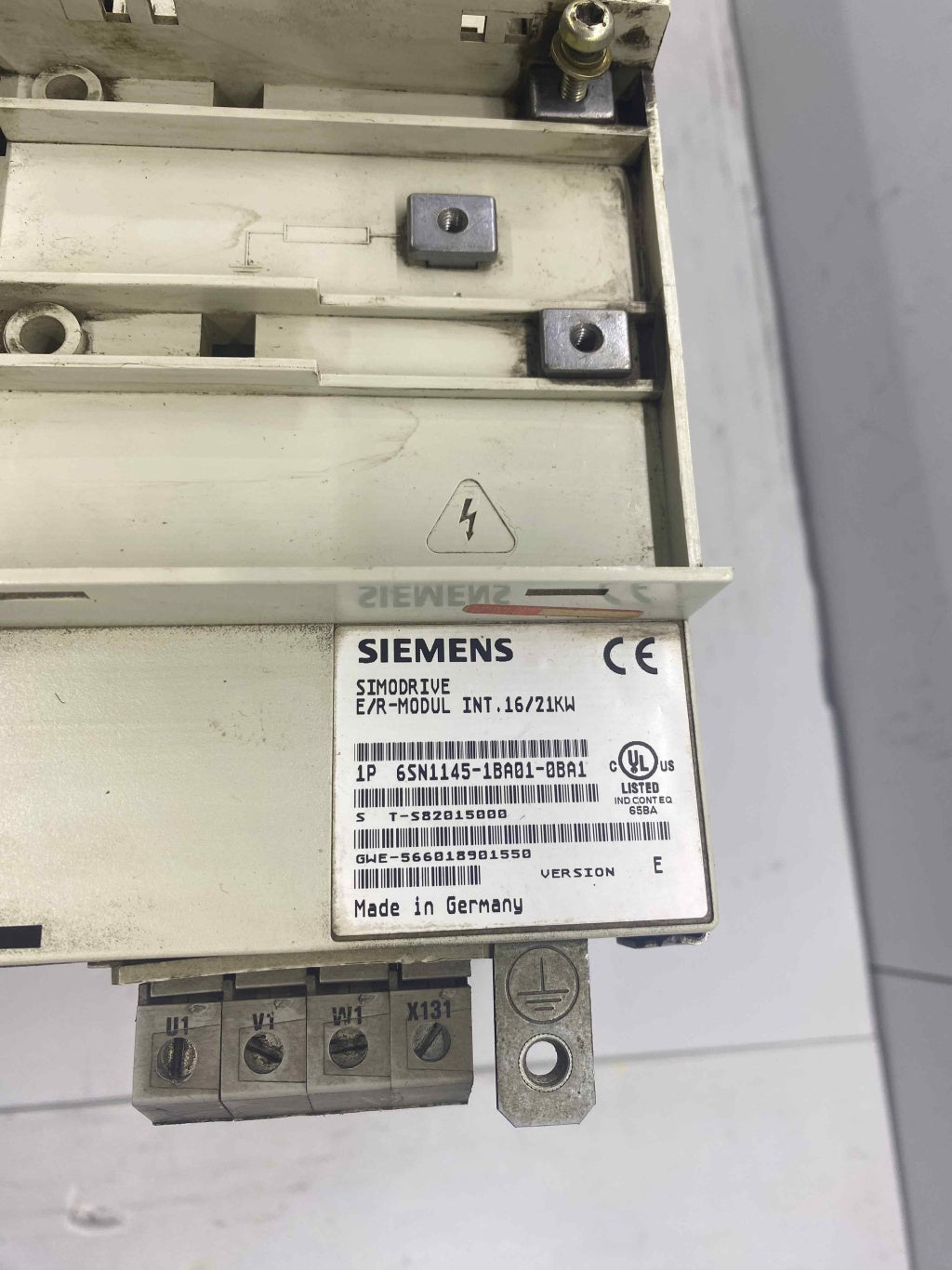 SIEMENS 6SN1145-1BA01-0BA1 16/21KW SIMODRİVE E/R MODÜL SERVO SÜRÜCÜ