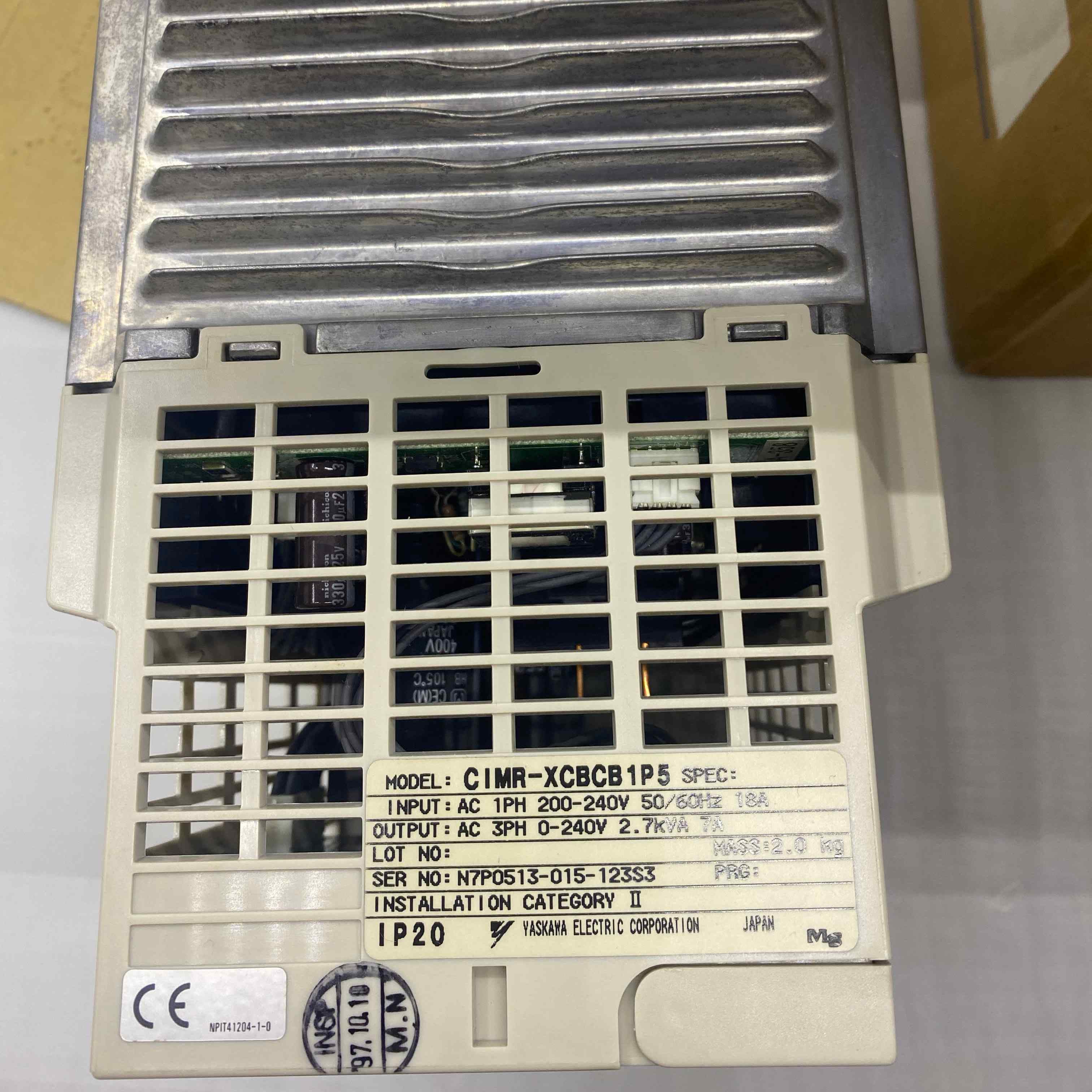 YASKAWA CIMR-XCBCB1P5  1.5KW 220V SÜRÜCÜ