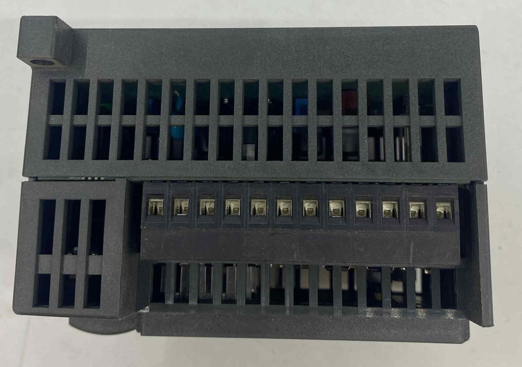 SIEMENS 6ES7 211-0AA23-0XB0 6ES7211-0AA23-0XB0  PLC MODUL