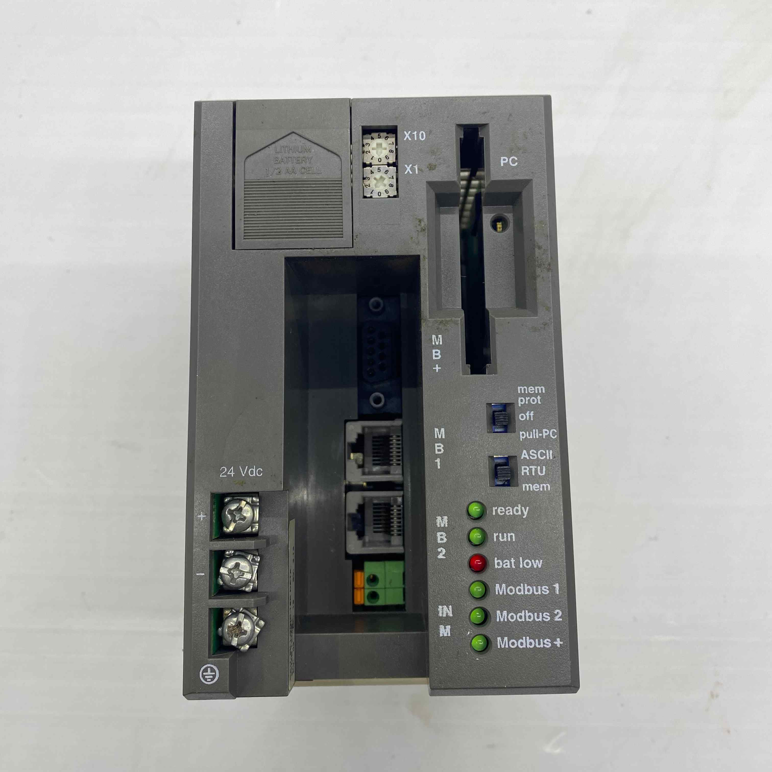 SCHNEİDER PC-E984-265 CPU PLC