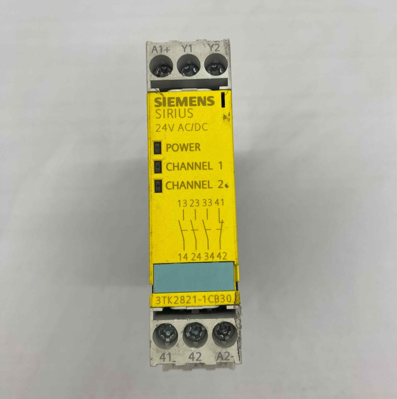SIEMENS 3TK2821-1CB30  EMNİYET RÖLESİ