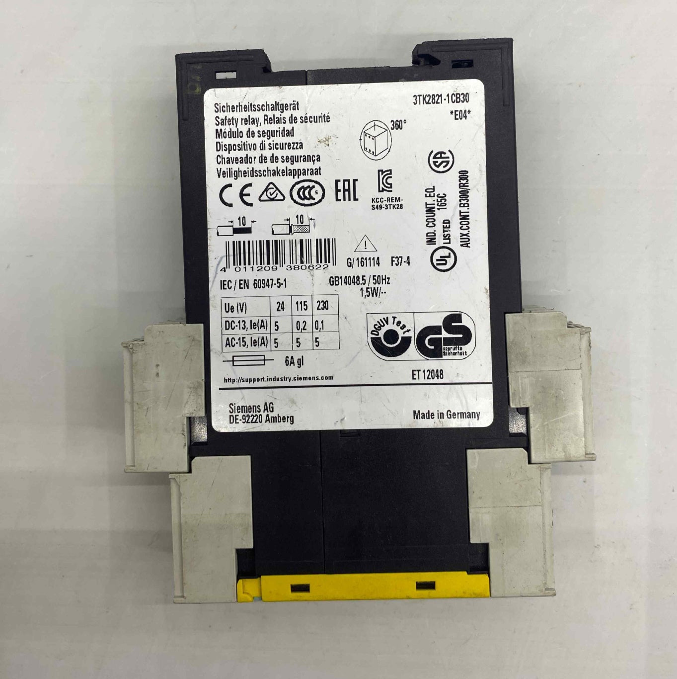 SIEMENS 3TK2821-1CB30  EMNİYET RÖLESİ