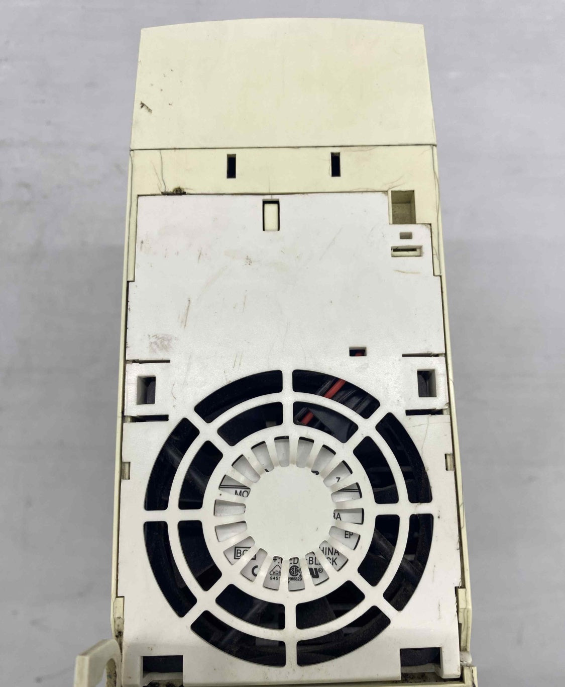 ABB ACS350-03E-05A6-4 2.2KW 380V SÜRÜCÜ