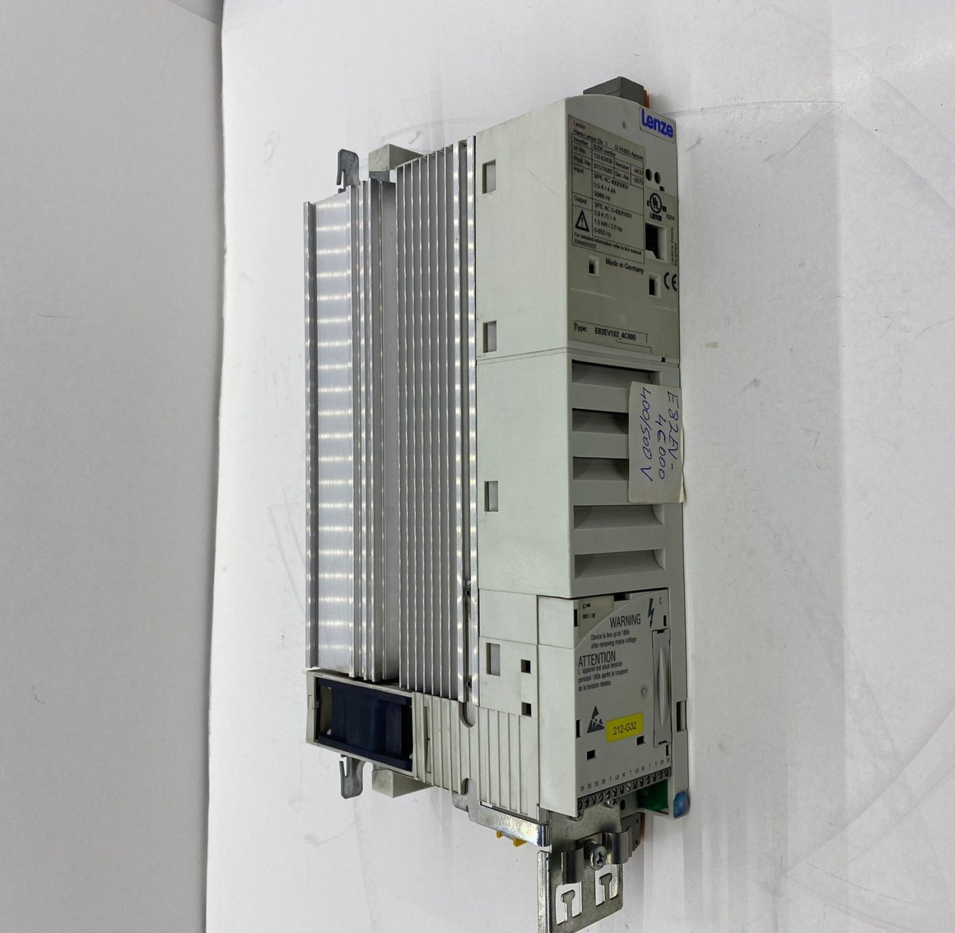 LENZE E82EV152-4C000 1.5 KW 380V SÜRÜCÜ