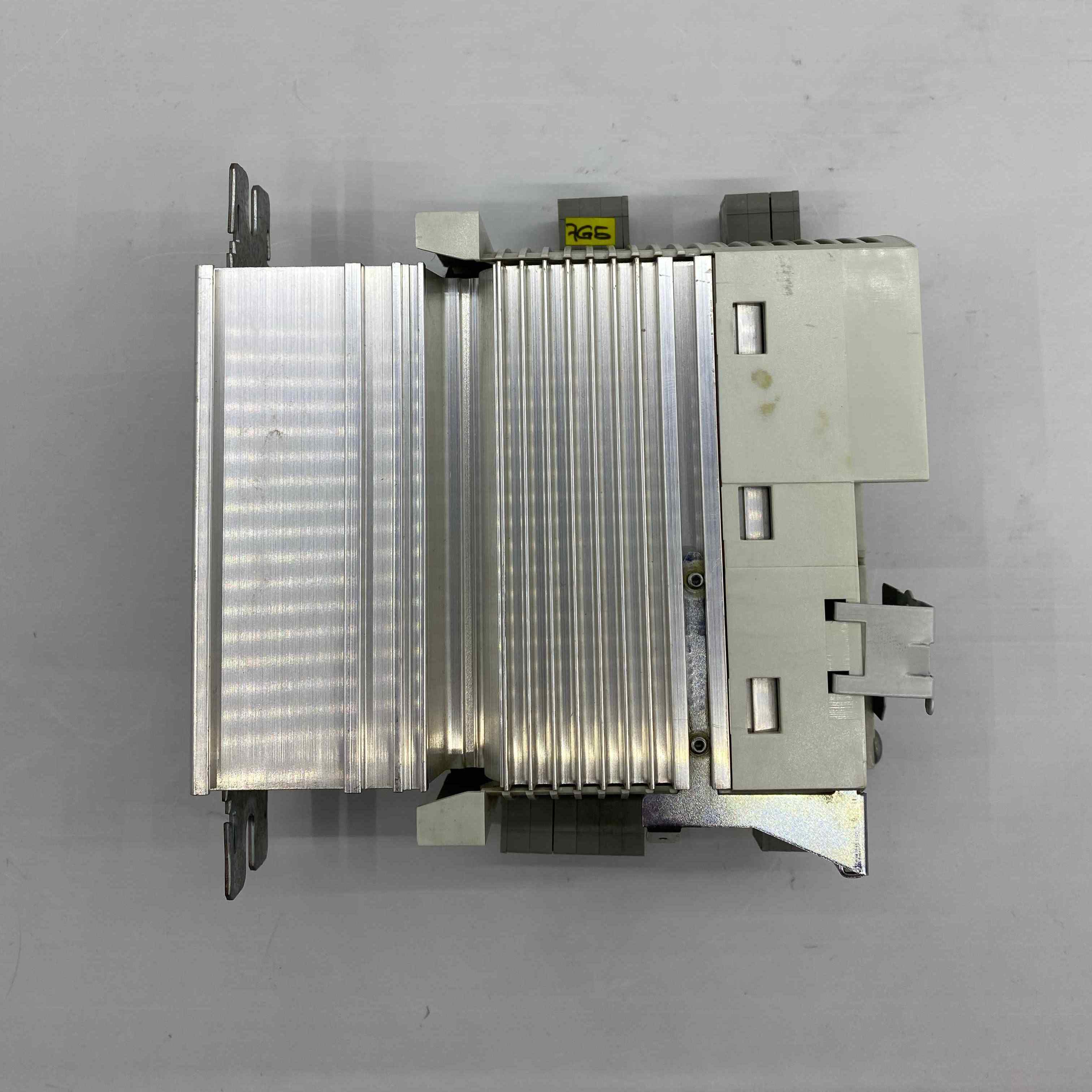 LENZE E82EV251-2C 0.25KW 240V SÜRÜCÜ