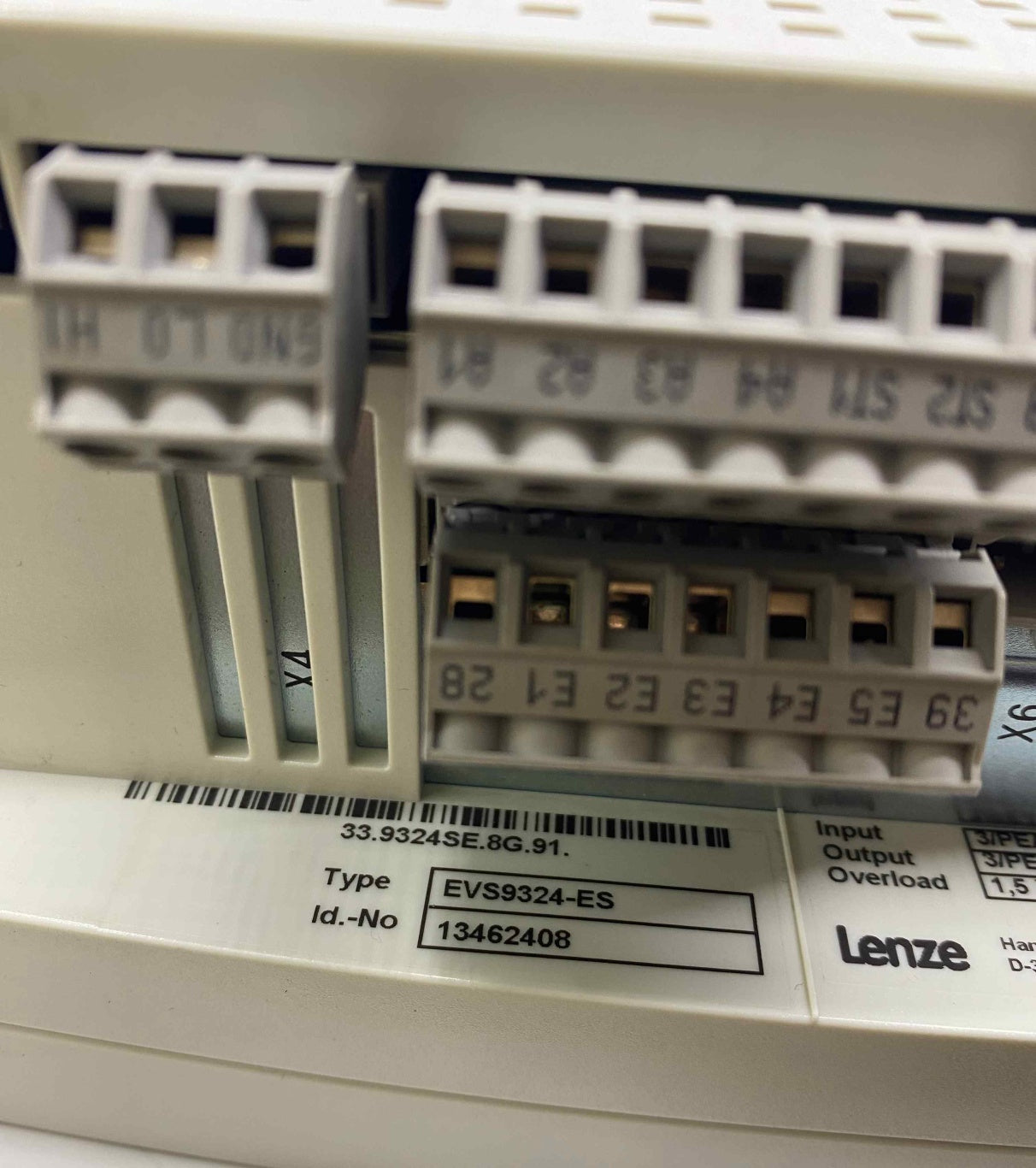 LENZE EVS9324-ES 3KW 380V SERVO SÜRÜCÜ
